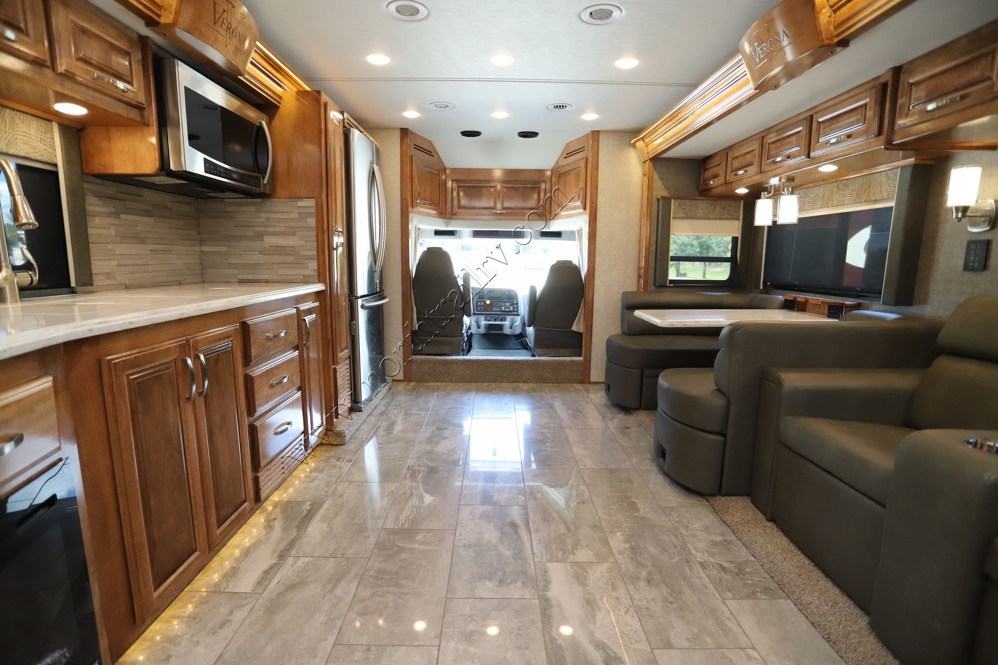 Used 2021 Renegade Rv Verona Le 40LRB Super C  For Sale