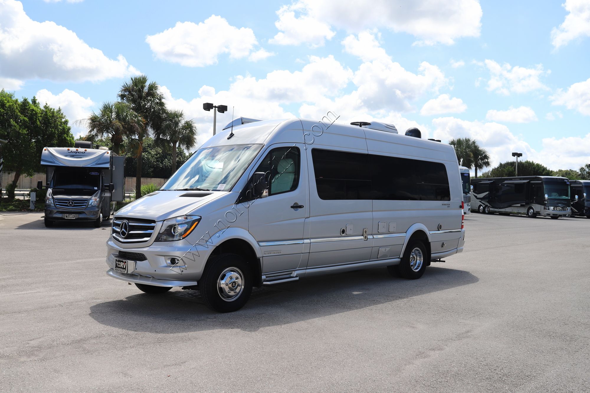 Used 2019 Airstream Interstate LOUNGE EXT4X4 Class B  For Sale