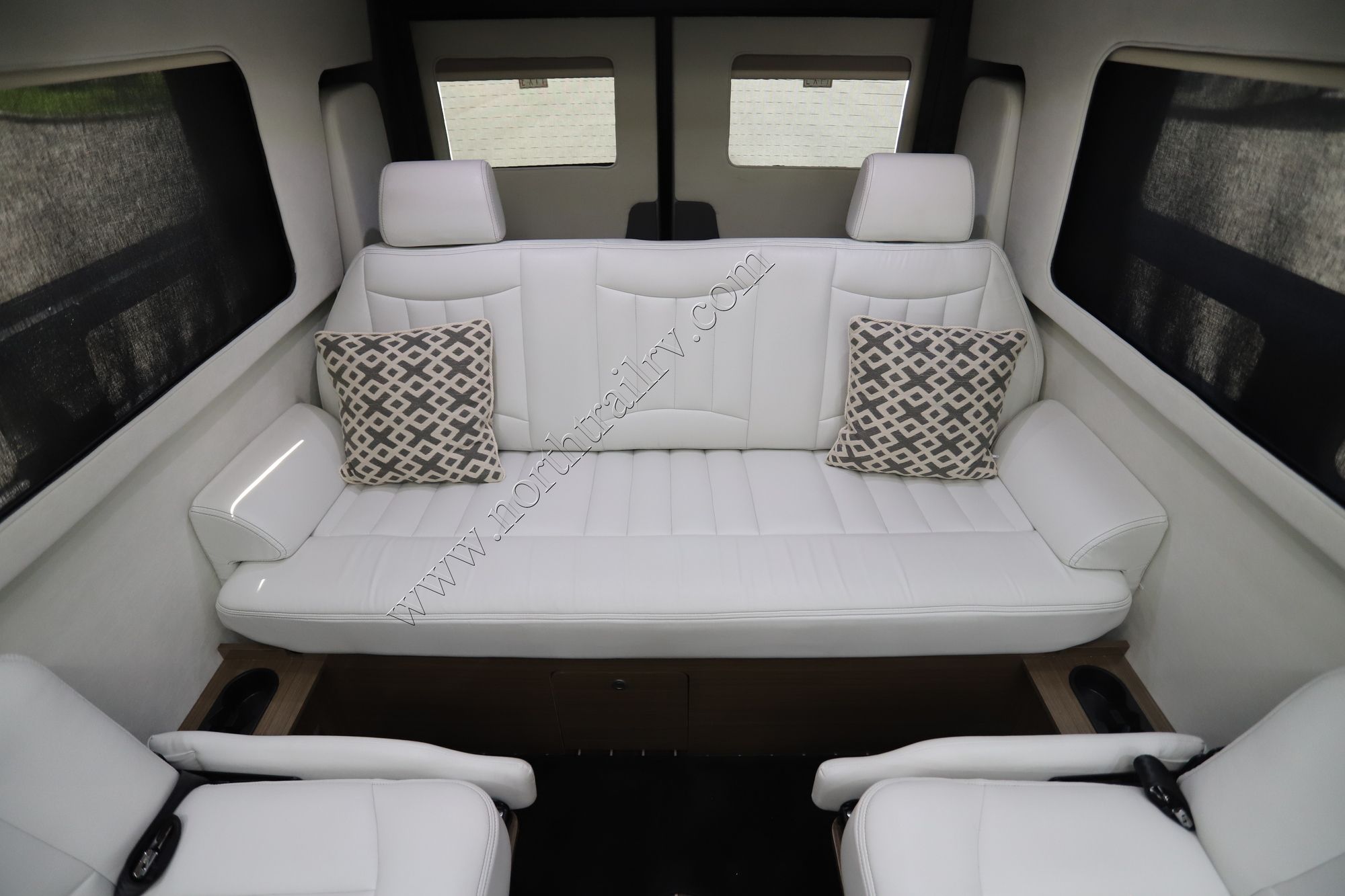 Used 2019 Airstream Interstate LOUNGE EXT4X4 Class B  For Sale