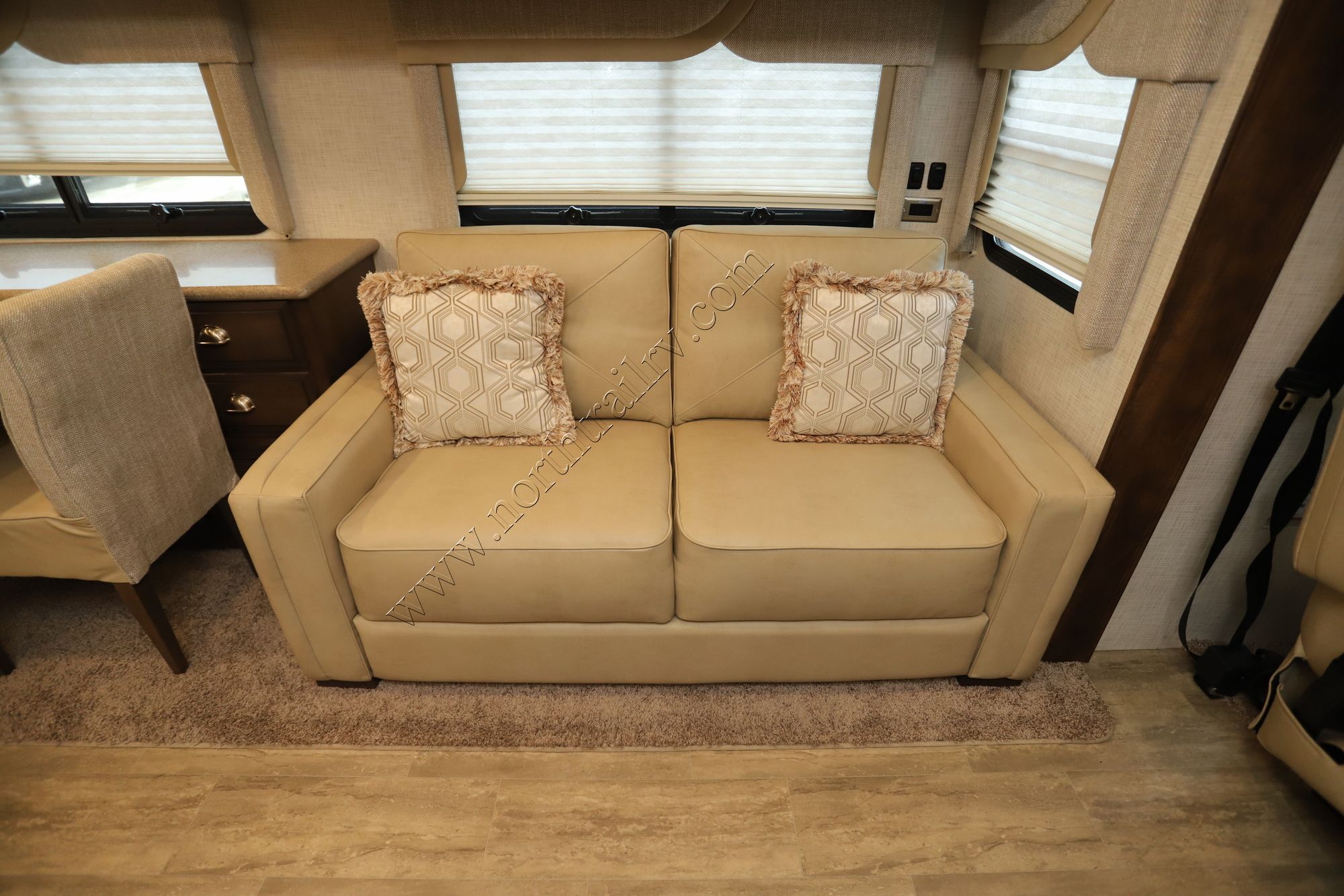 Used 2021 Newmar Bay Star Sport 2702 Class A  For Sale