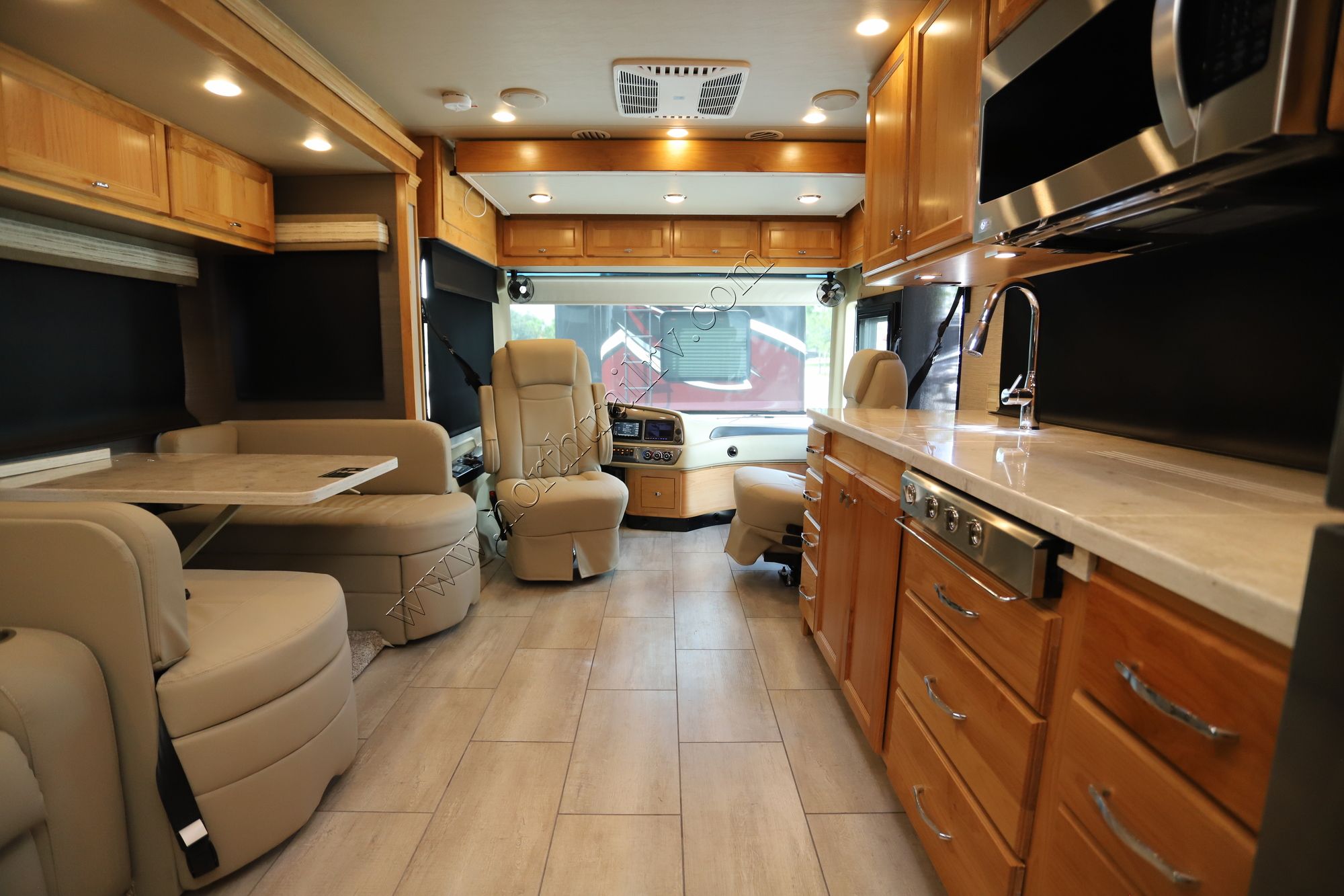 New 2022 Tiffin Motor Homes Allegro Red 38LL Class A  For Sale