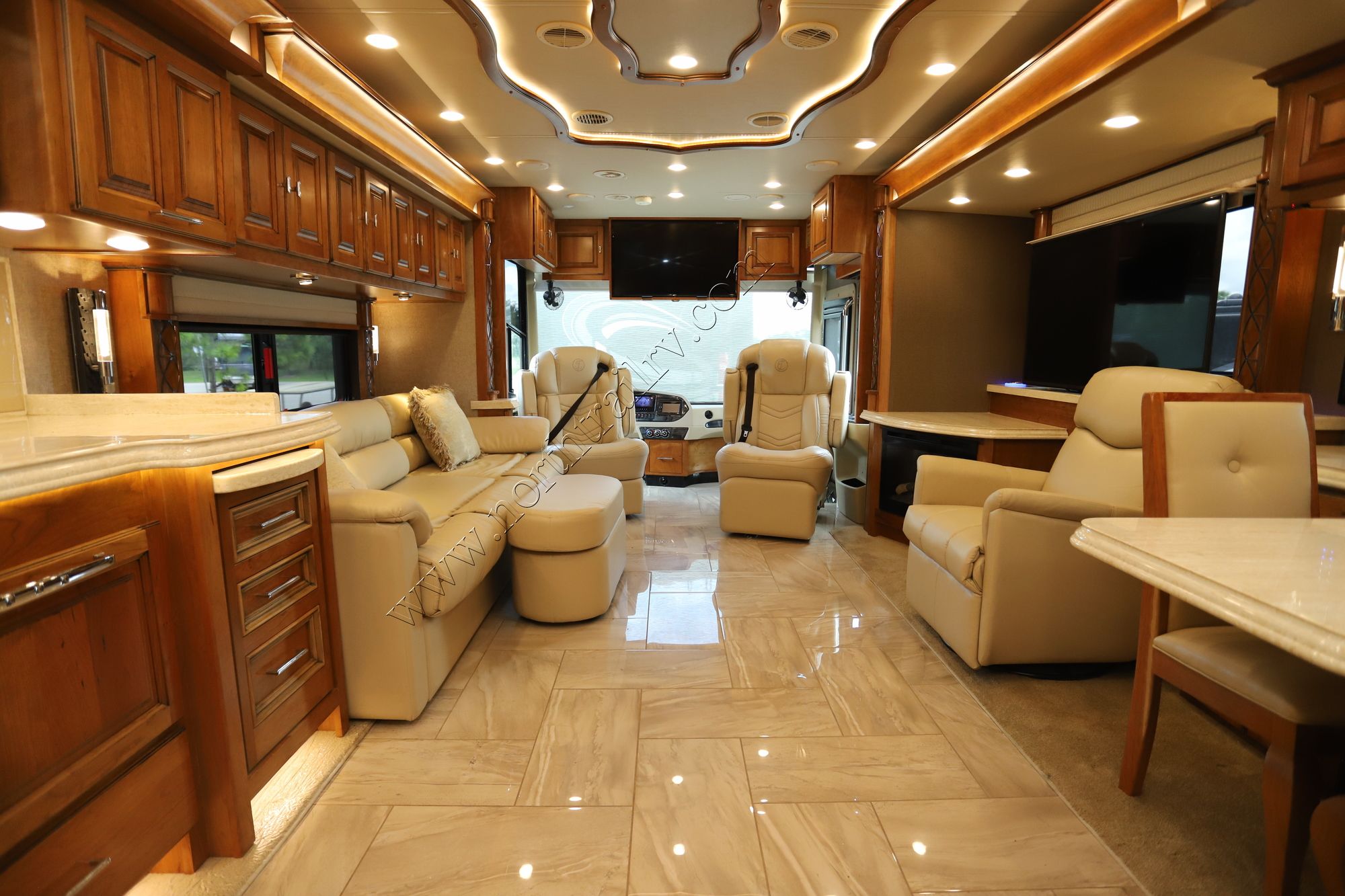 Used 2018 Tiffin Motor Homes Allegro Bus 45OPP Class A  For Sale