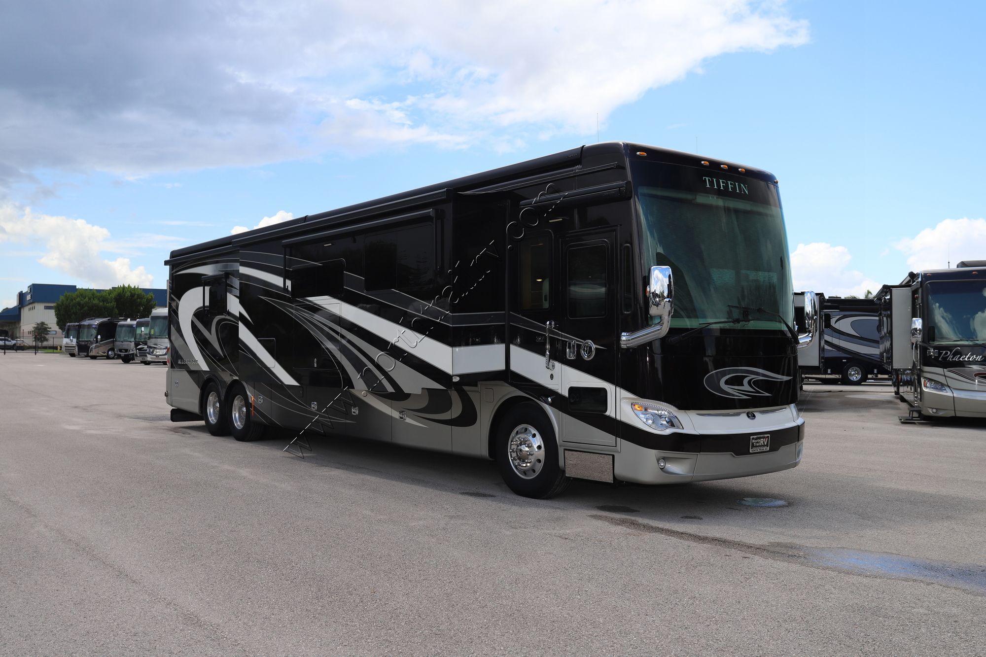 Used 2018 Tiffin Motor Homes Allegro Bus 45OPP Class A  For Sale