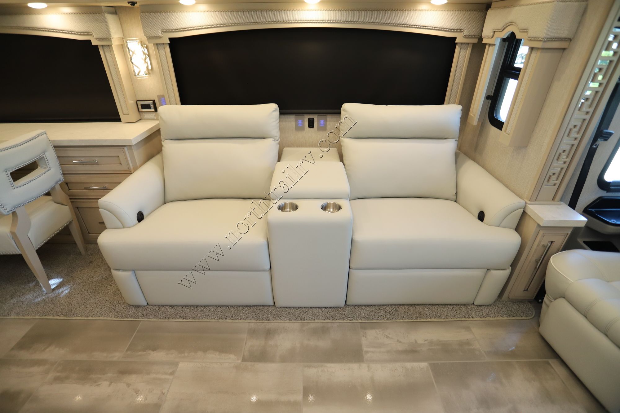 New 2022 Newmar Ventana 4369 Class A  For Sale