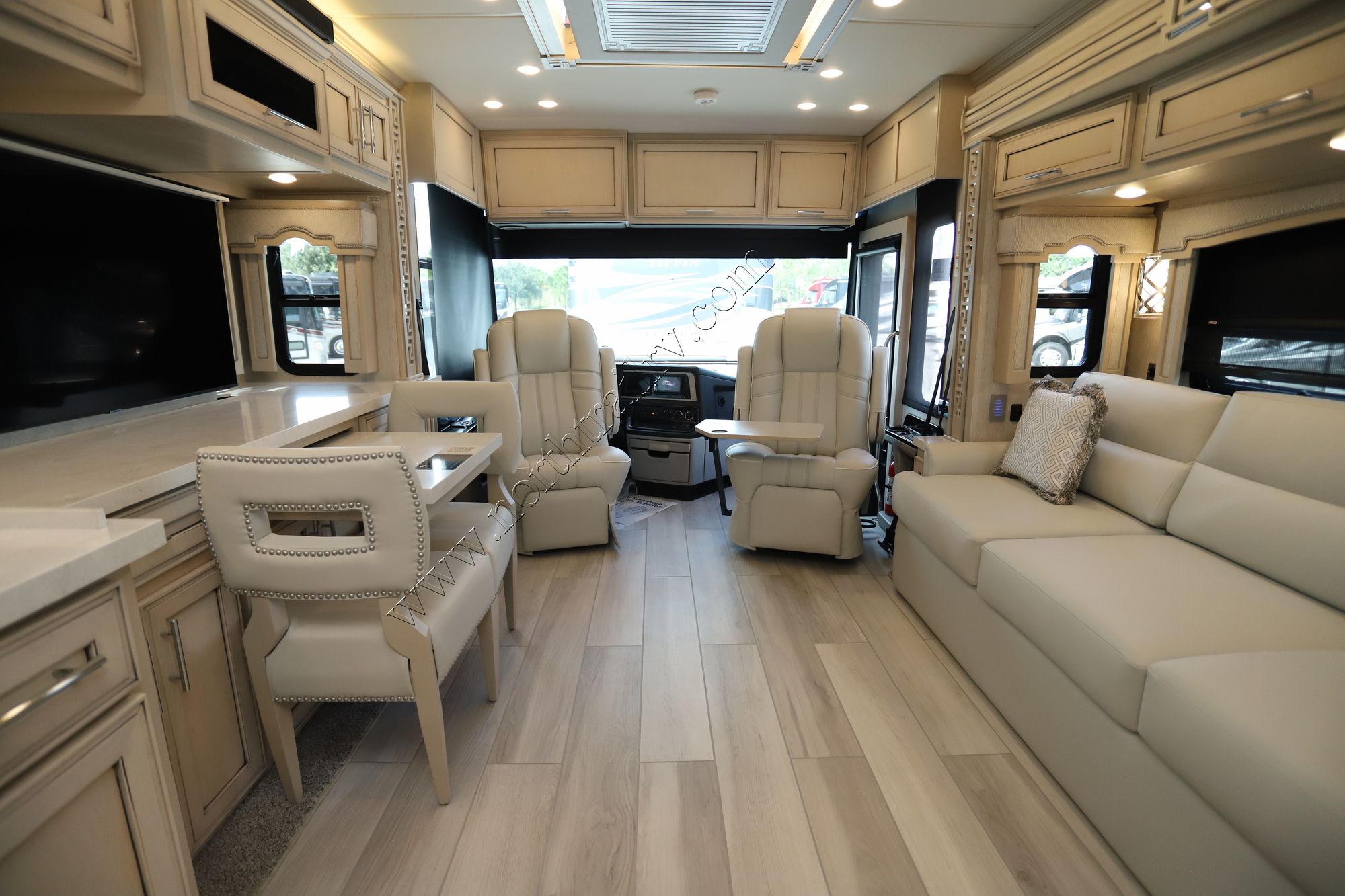 New 2022 Newmar Ventana 3407 Class A  For Sale