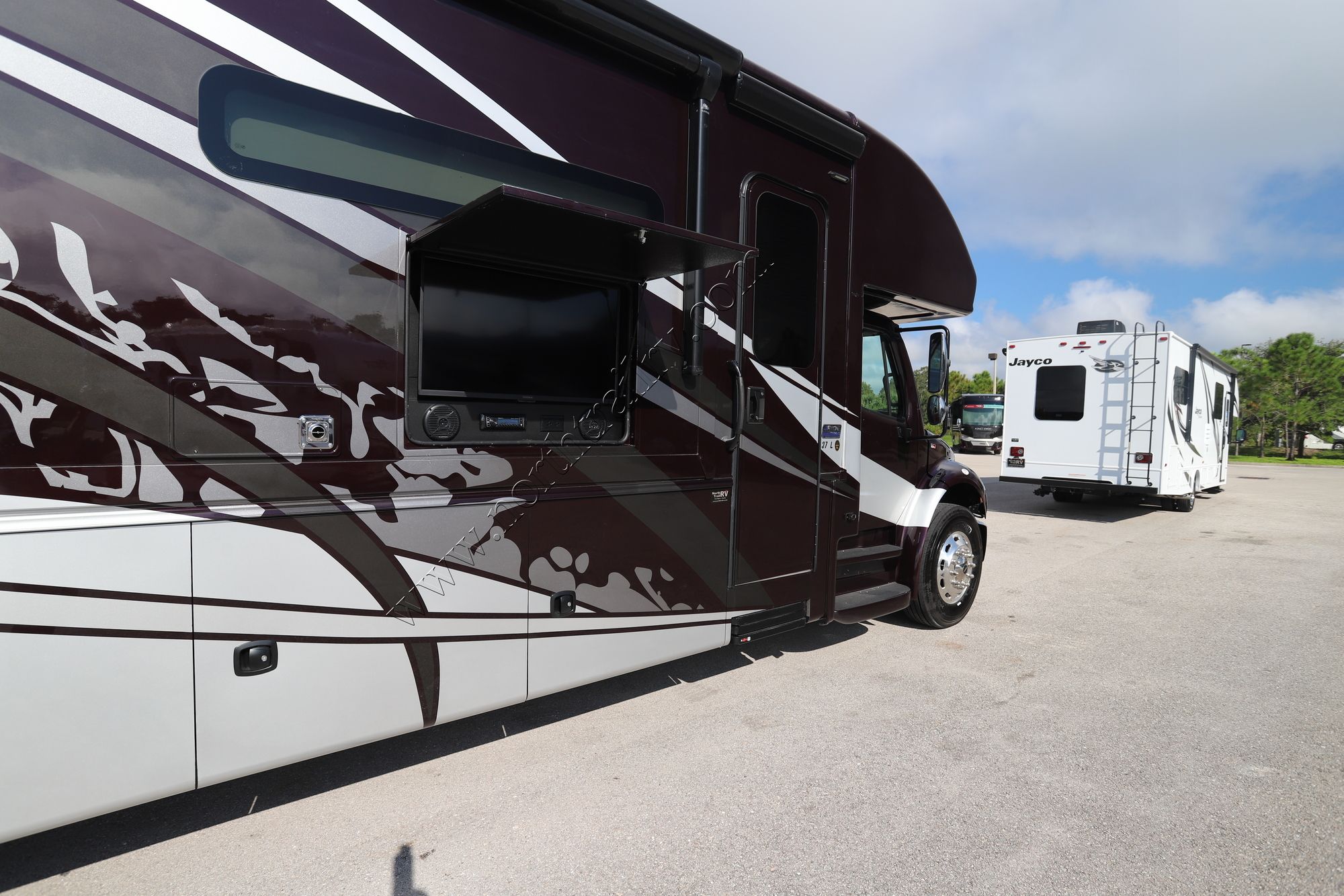 New 2022 Jayco Seneca 37TS Super C  For Sale