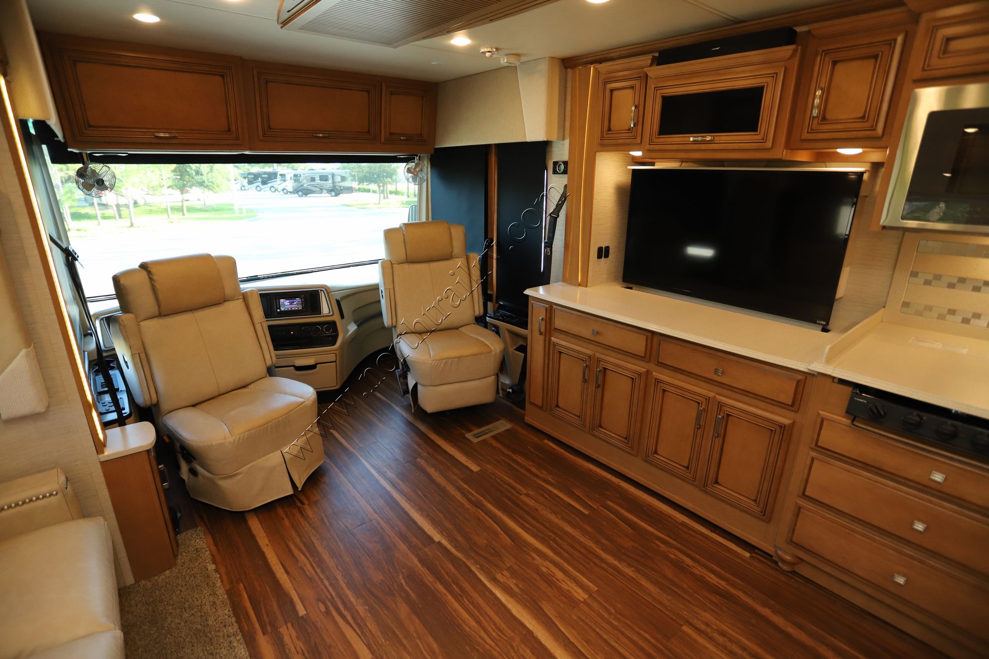 Used 2018 Newmar Ventana Le 3709 Class A  For Sale