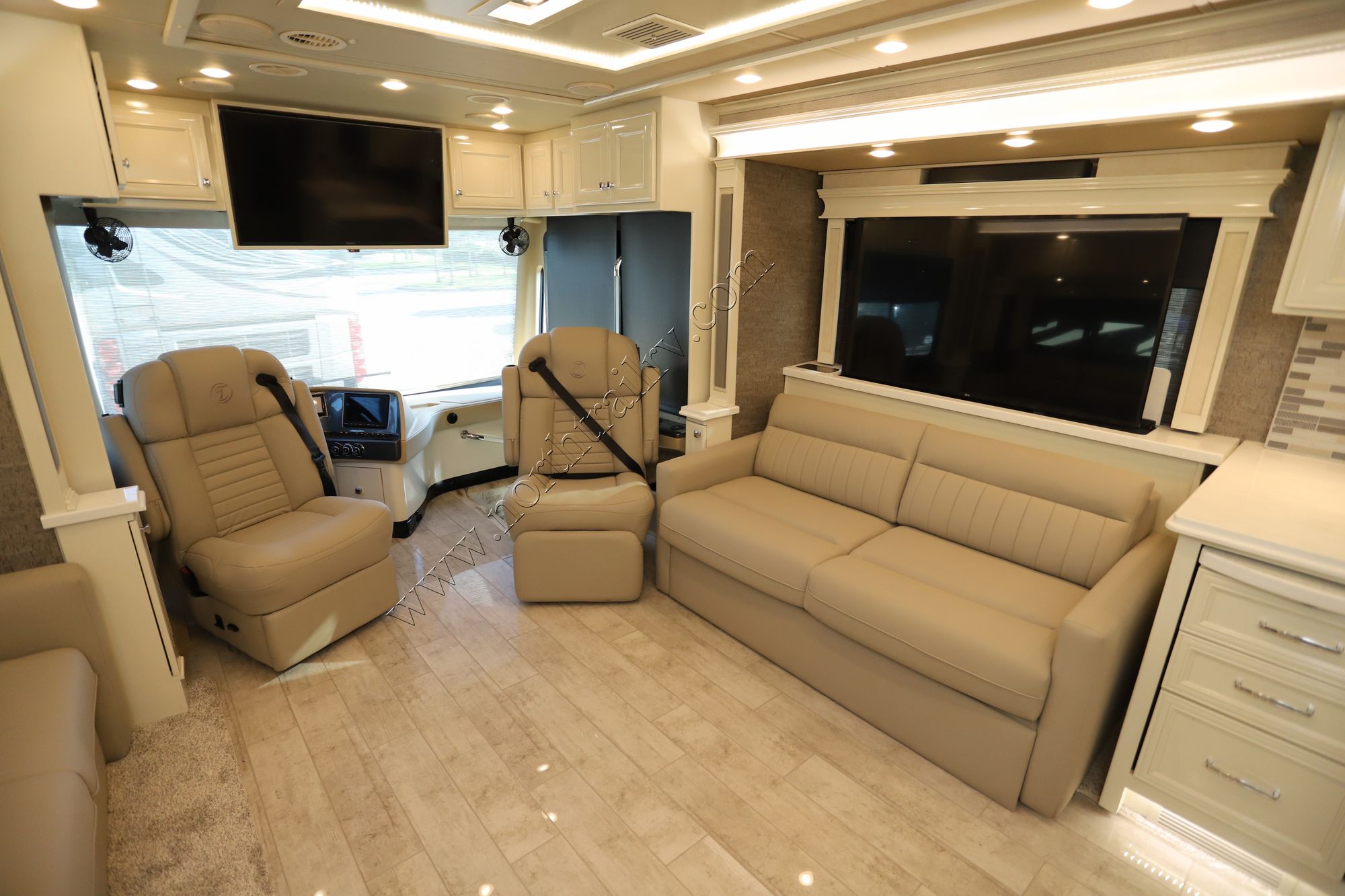 New 2022 Tiffin Motor Homes Phaeton 36SH Class A  For Sale