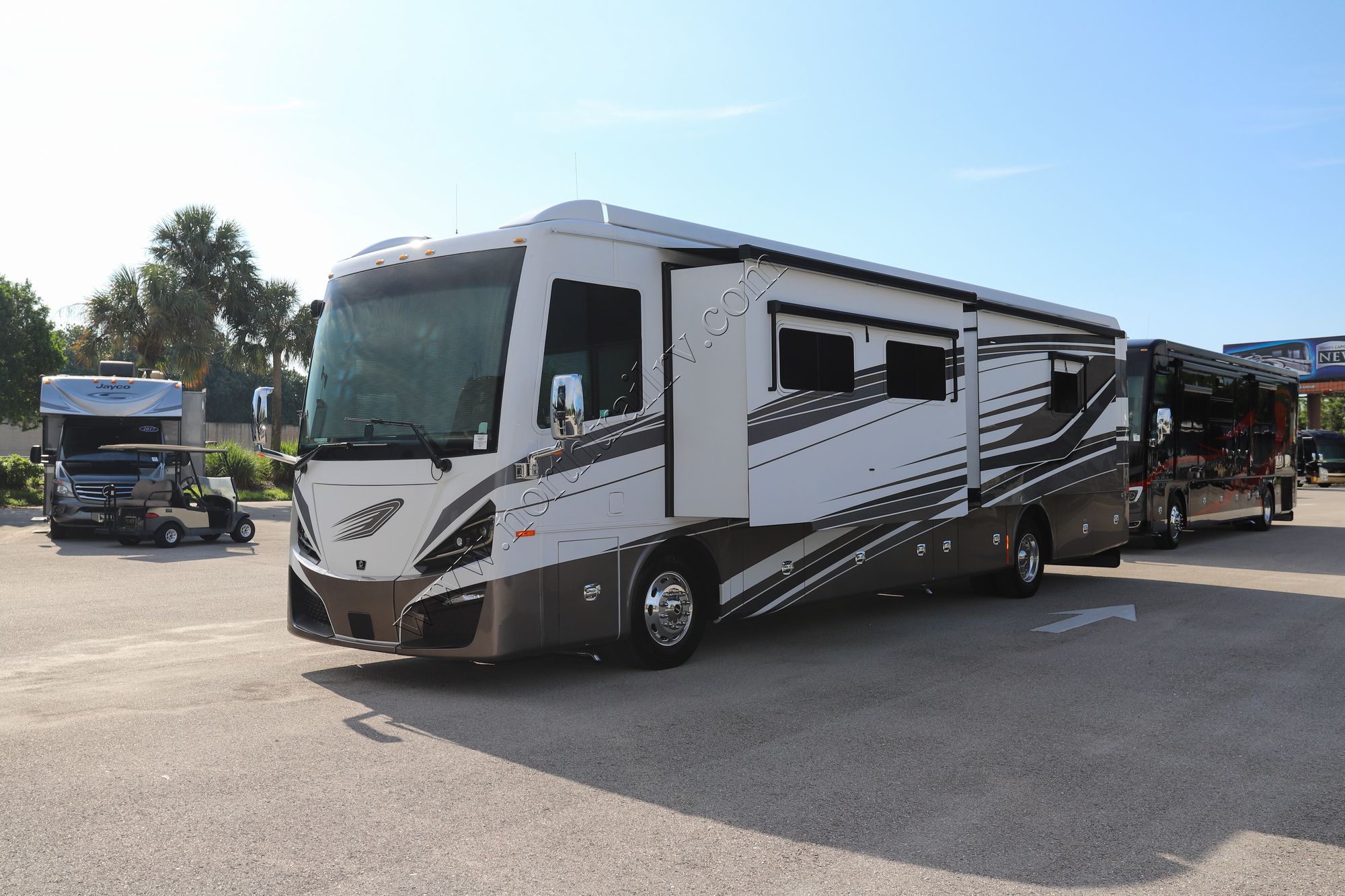 New 2022 Tiffin Motor Homes Phaeton 40AH Class A  For Sale