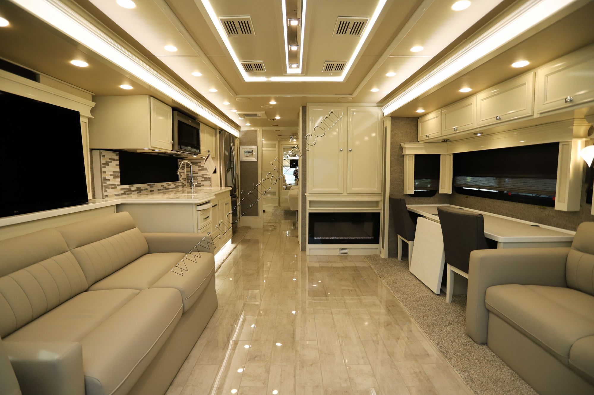 New 2022 Tiffin Motor Homes Phaeton 36SH Class A  For Sale