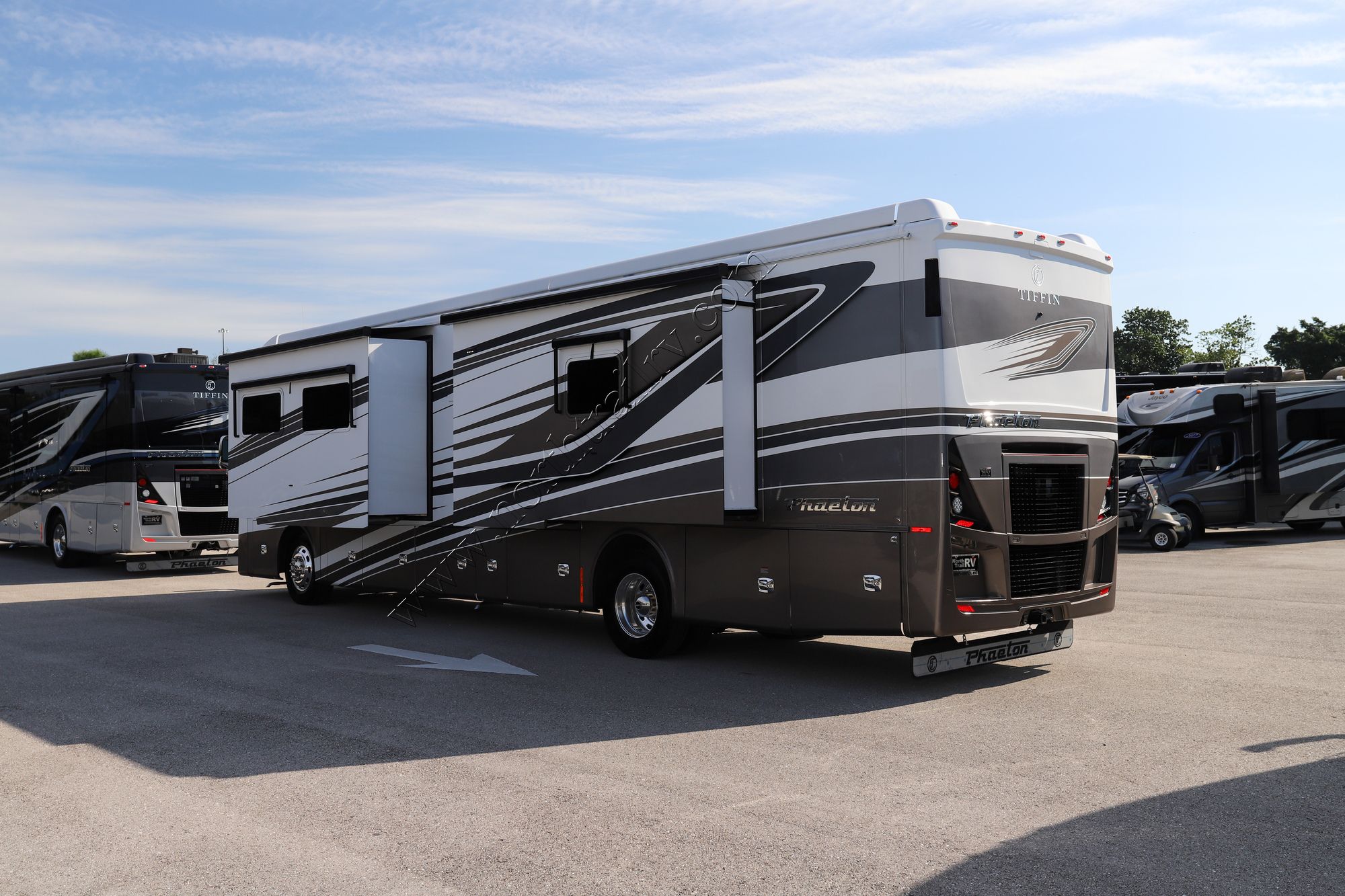 New 2022 Tiffin Motor Homes Phaeton 40AH Class A  For Sale