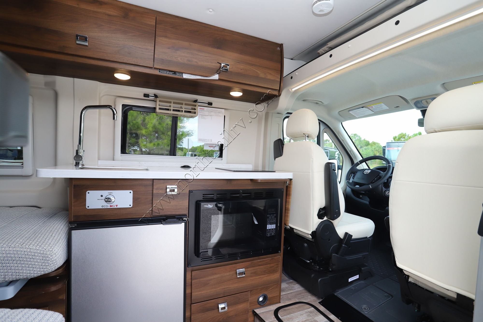 New 2022 Winnebago Travato 259KL Class B  For Sale