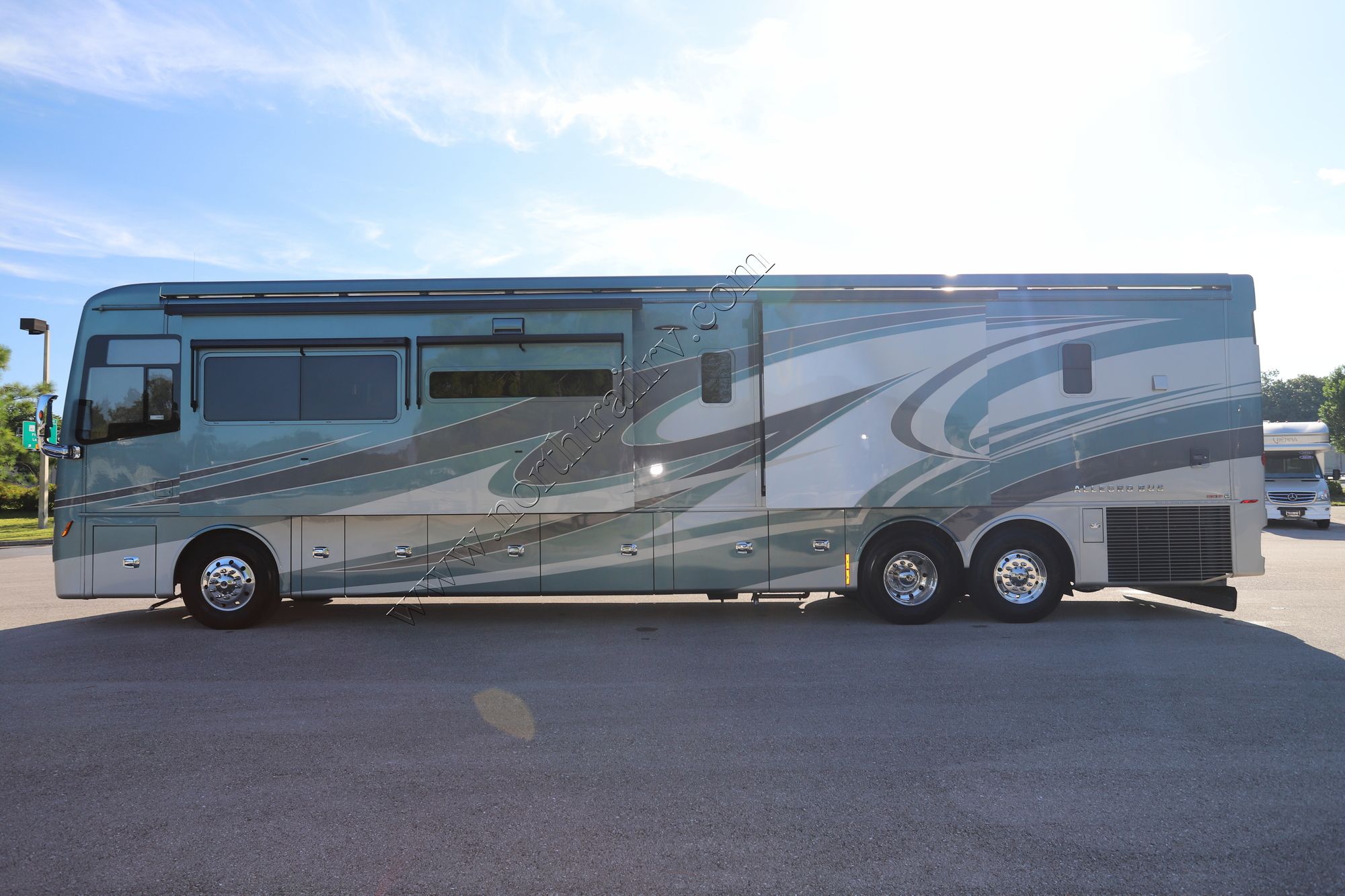 Used 2019 Tiffin Motor Homes Allegro Bus 45OPP Class A  For Sale