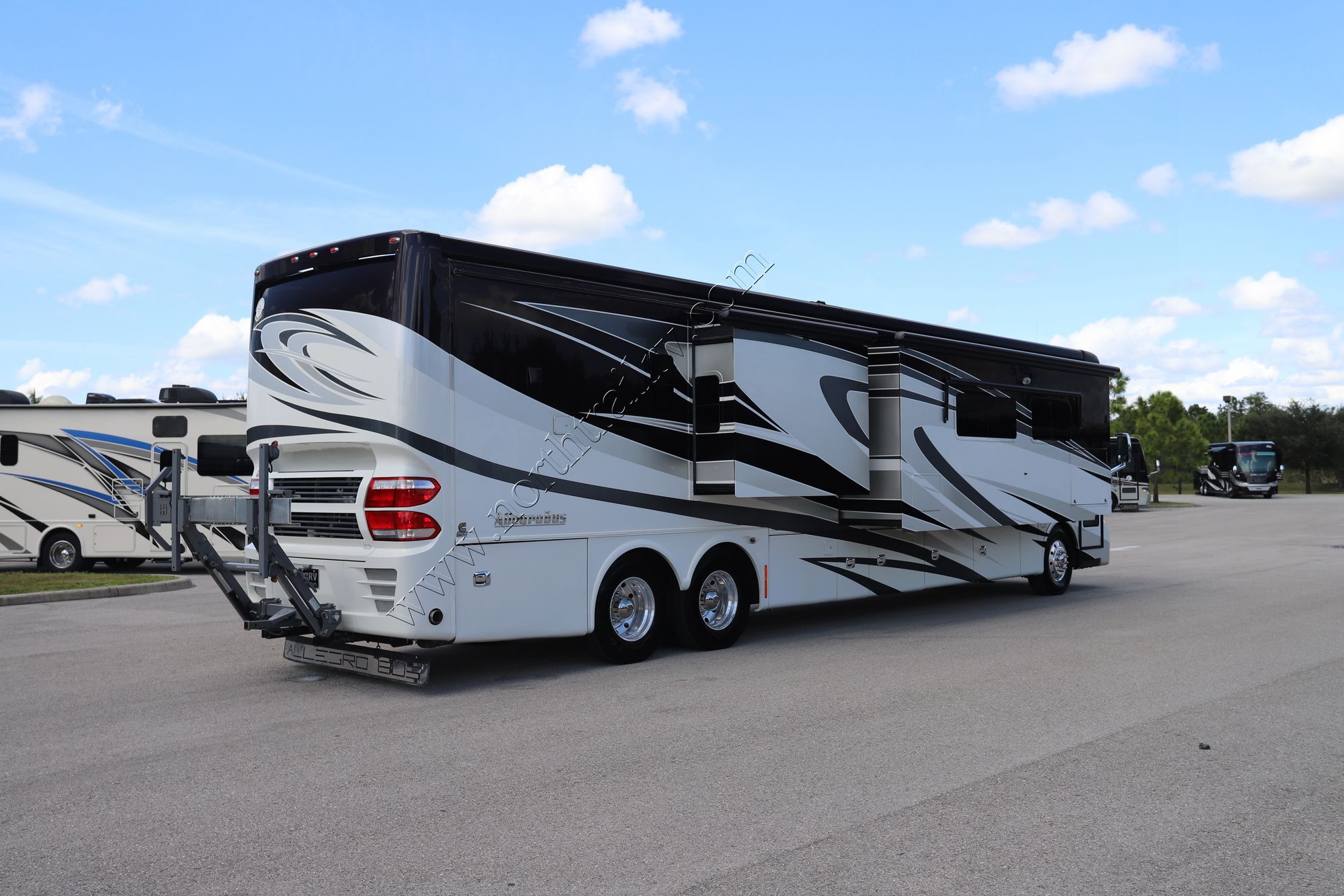 Used 2014 Tiffin Motor Homes Allegro Bus 45LP Class A  For Sale