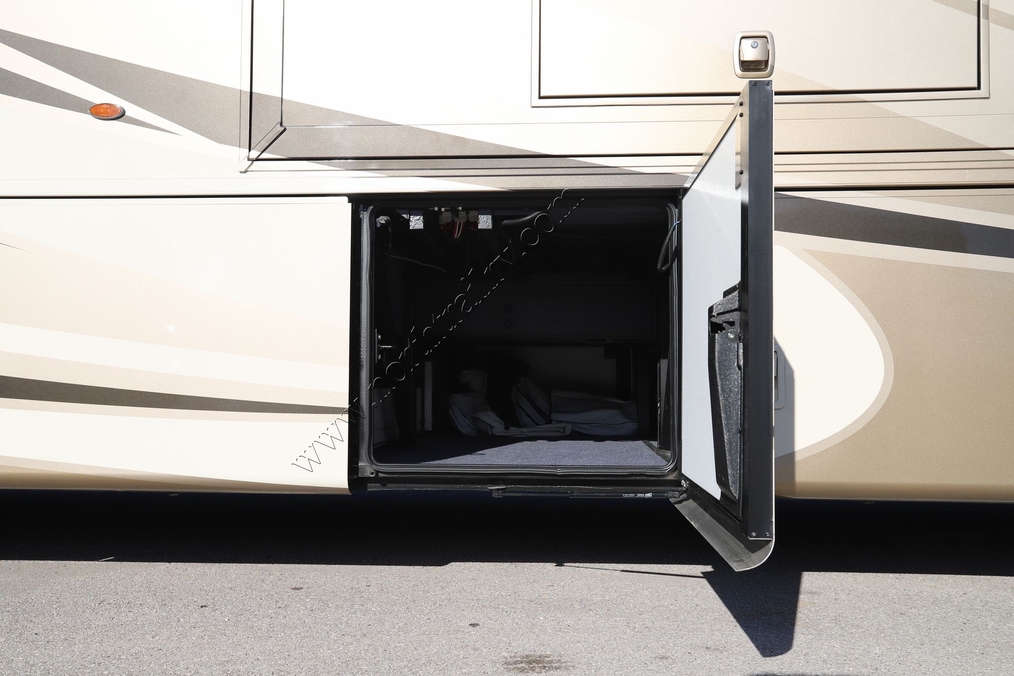 Used 2019 Newmar Ventana 4369 Class A  For Sale