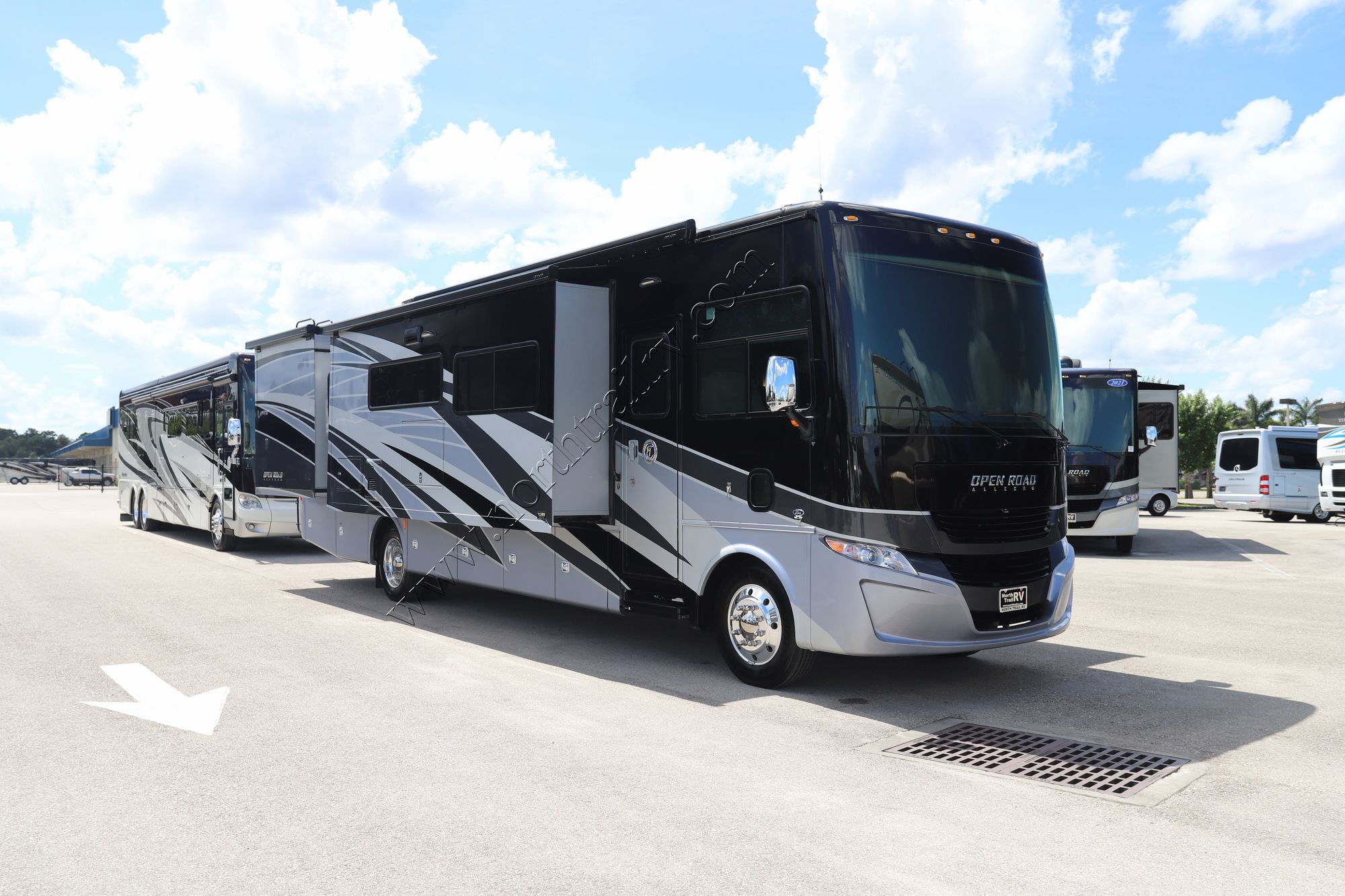 New 2022 Tiffin Motor Homes Allegro 34PA Class A  For Sale