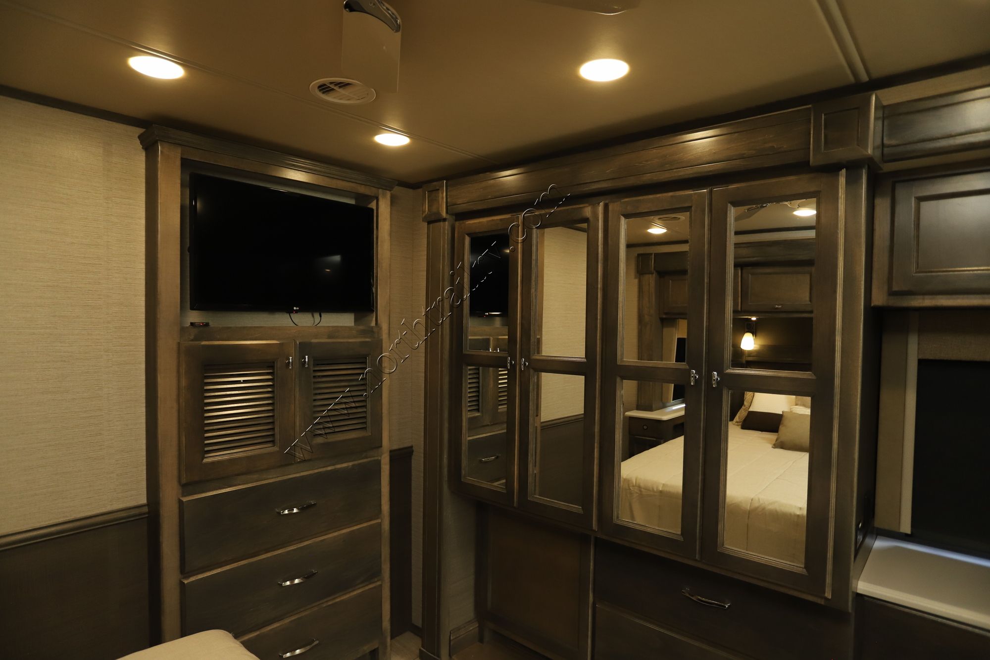 New 2022 Tiffin Motor Homes Allegro 34PA Class A  For Sale