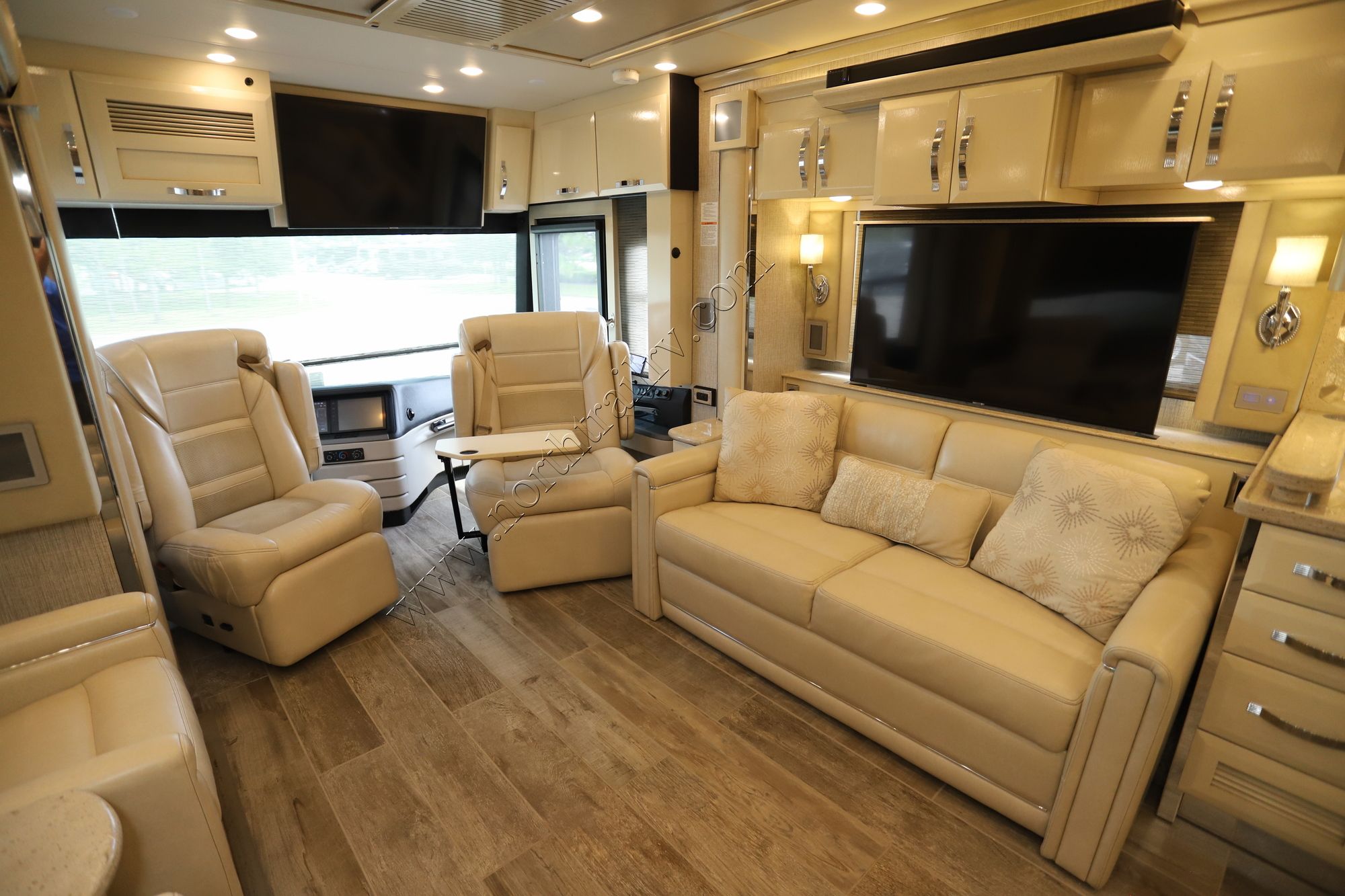 Used 2020 Newmar King Aire 4531 Class A  For Sale