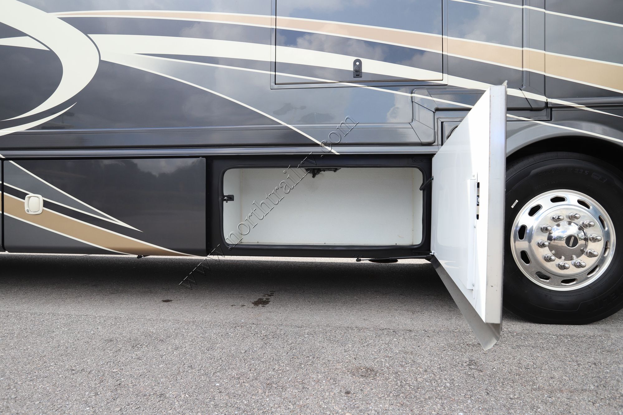 Used 2014 Thor Tuscany 40RX Class A  For Sale