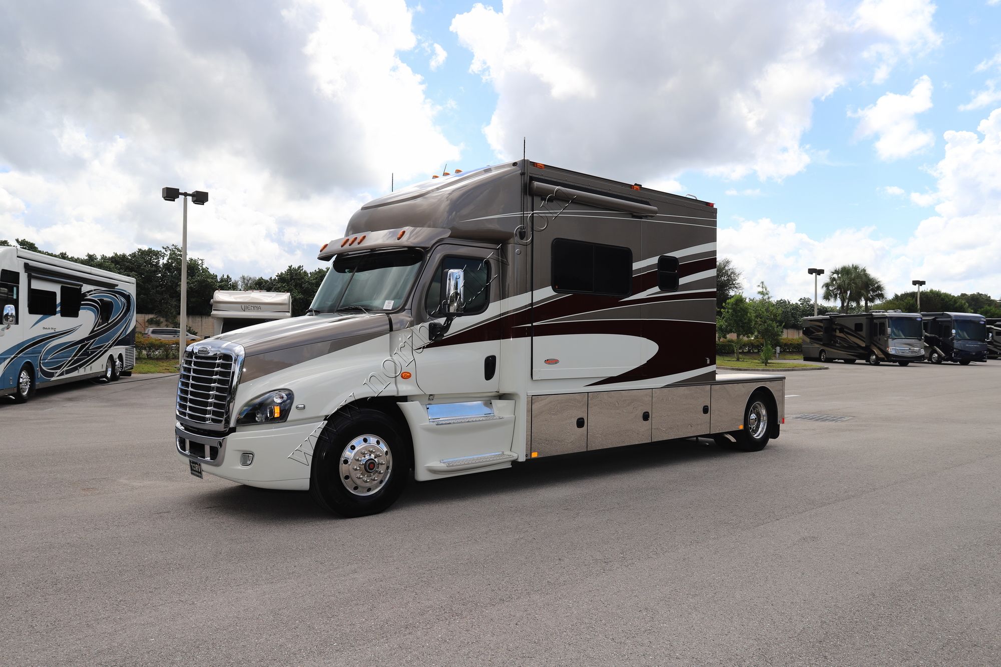 Used 2016 Renegade Rv Sport Deck SPORT DECK Super C  For Sale