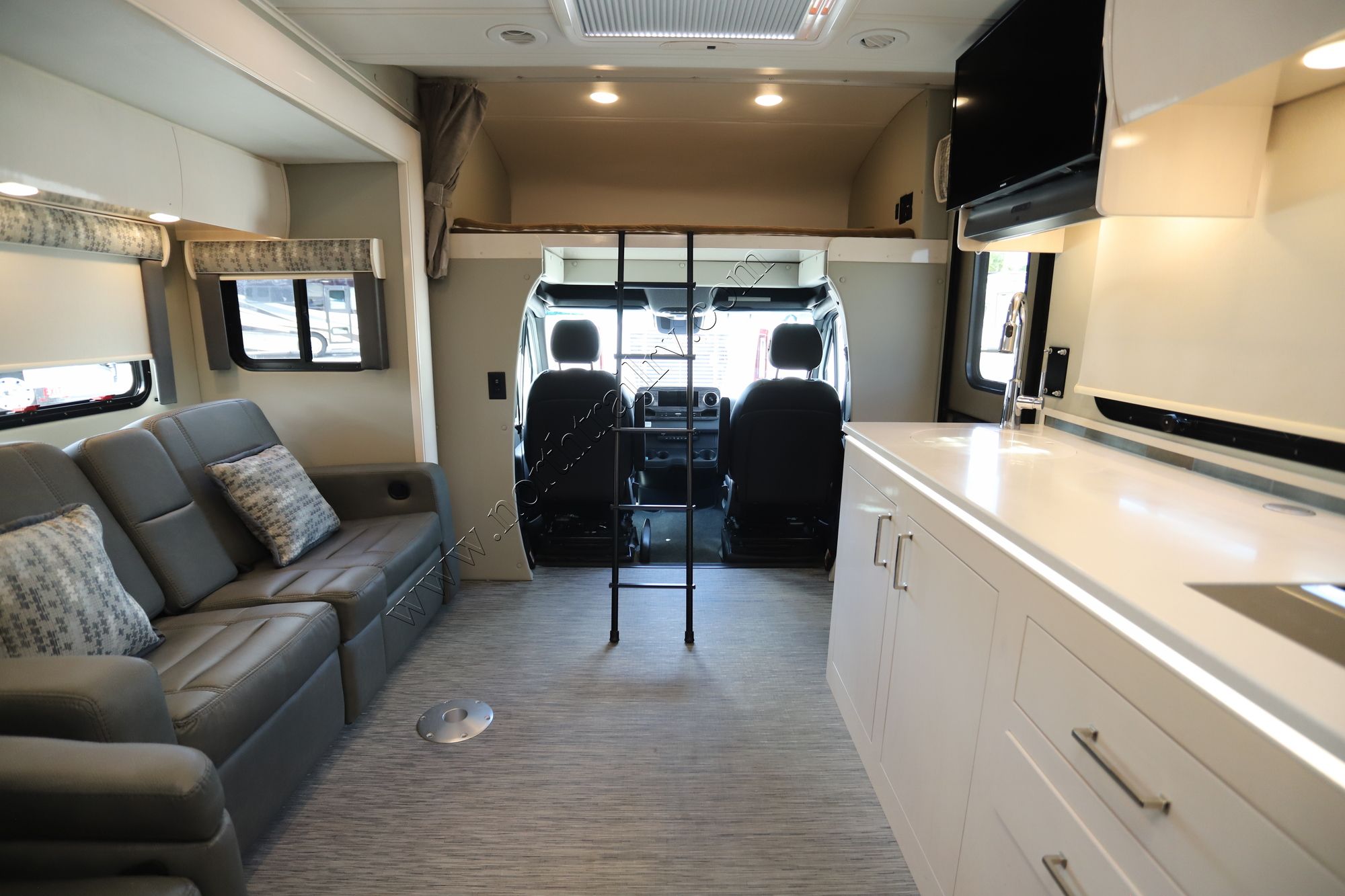 Used 2021 Renegade Rv Vienna 25VRMC Class C  For Sale