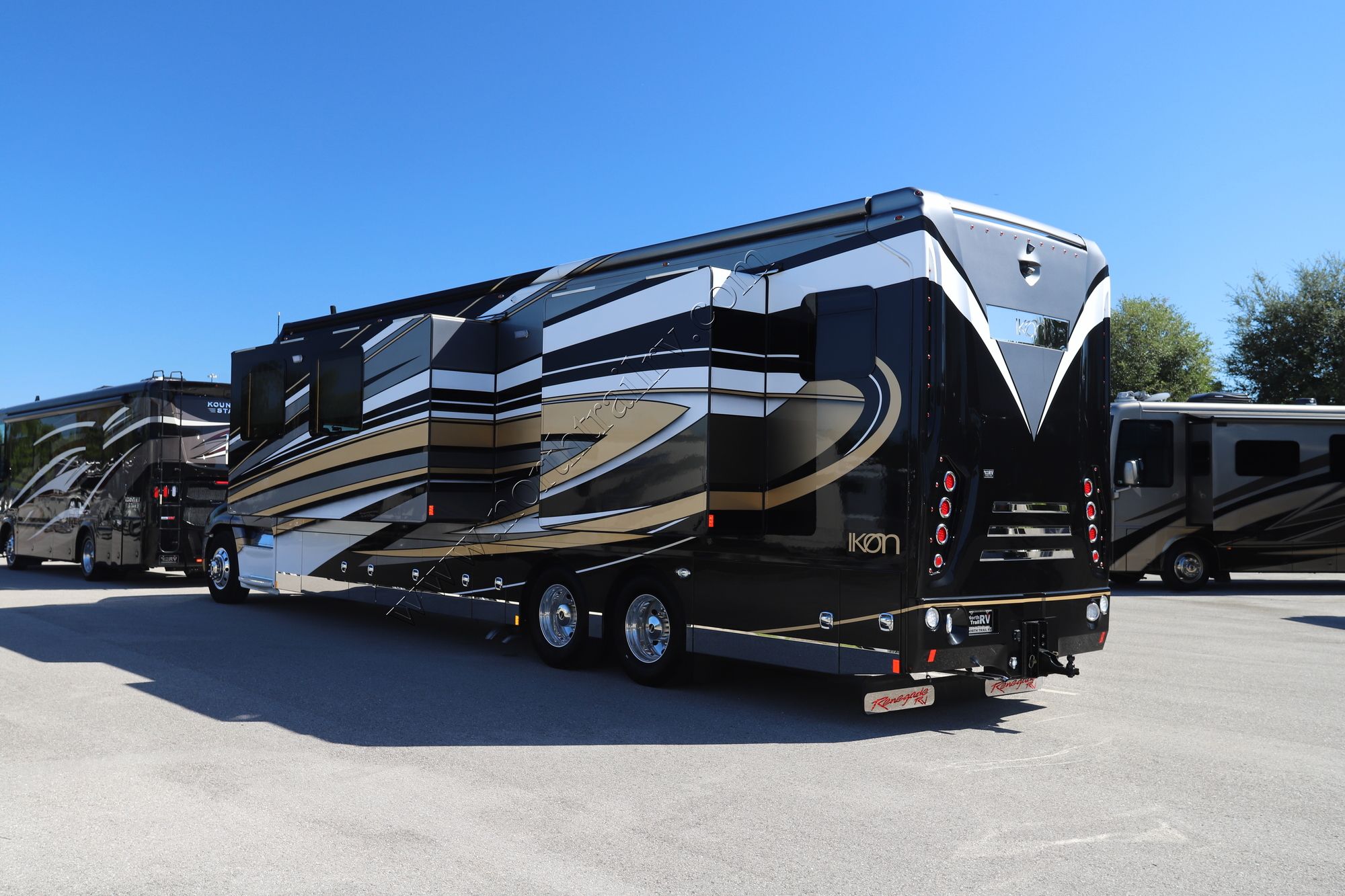 Used 2020 Renegade Rv Ikon 4534RX Super C  For Sale