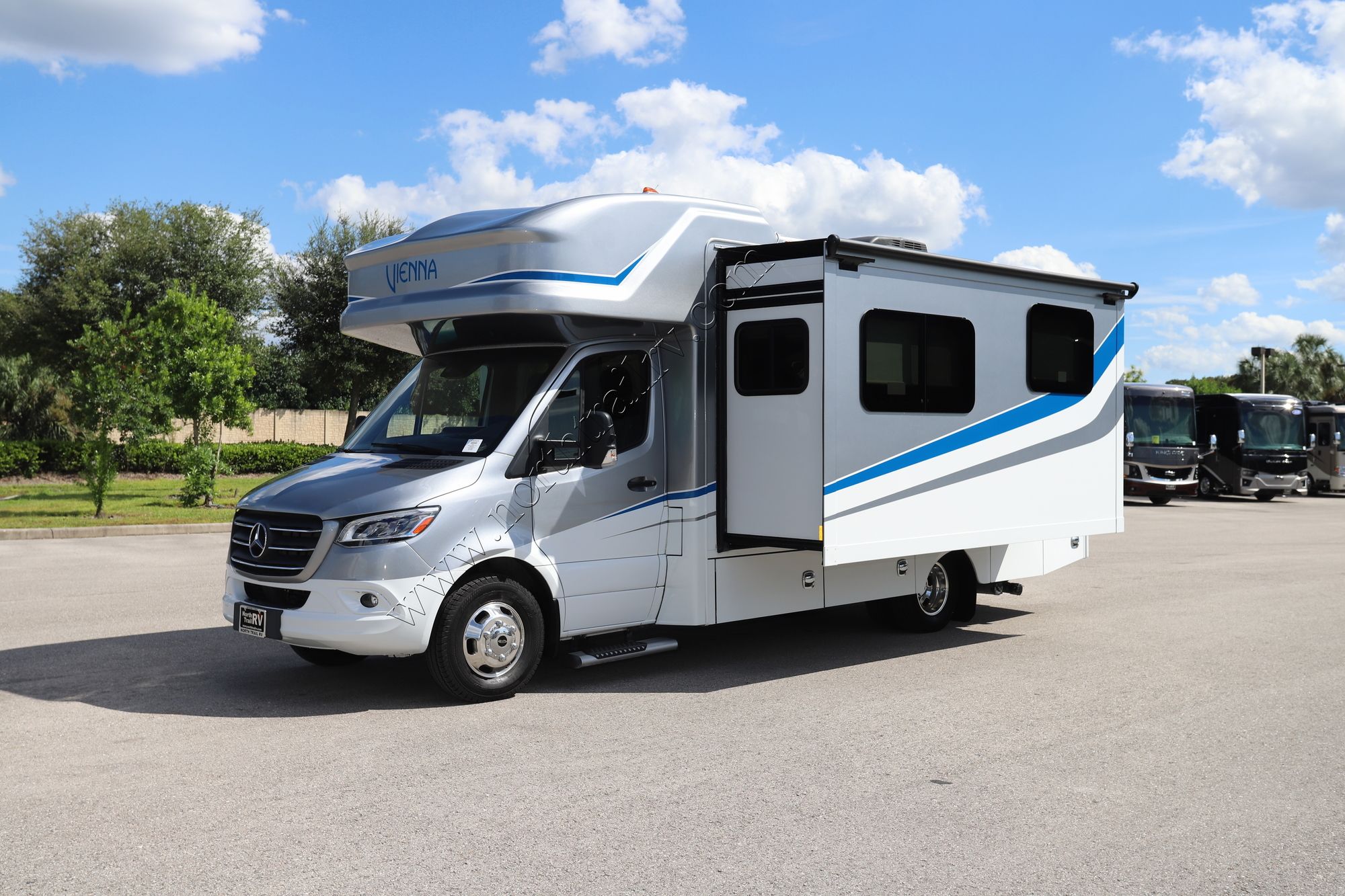 Used 2021 Renegade Rv Vienna 25VRMC Class C  For Sale