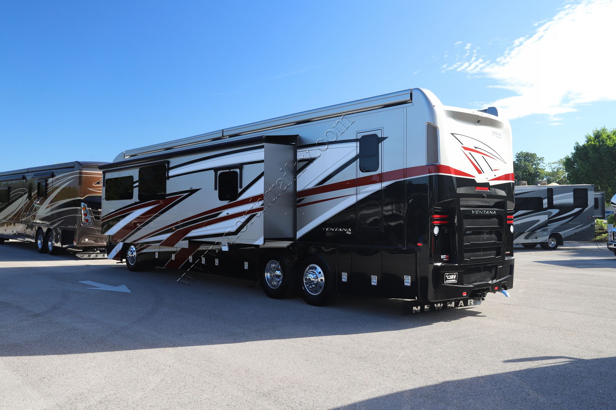 New 2022 Newmar Ventana 4369 Class A  For Sale