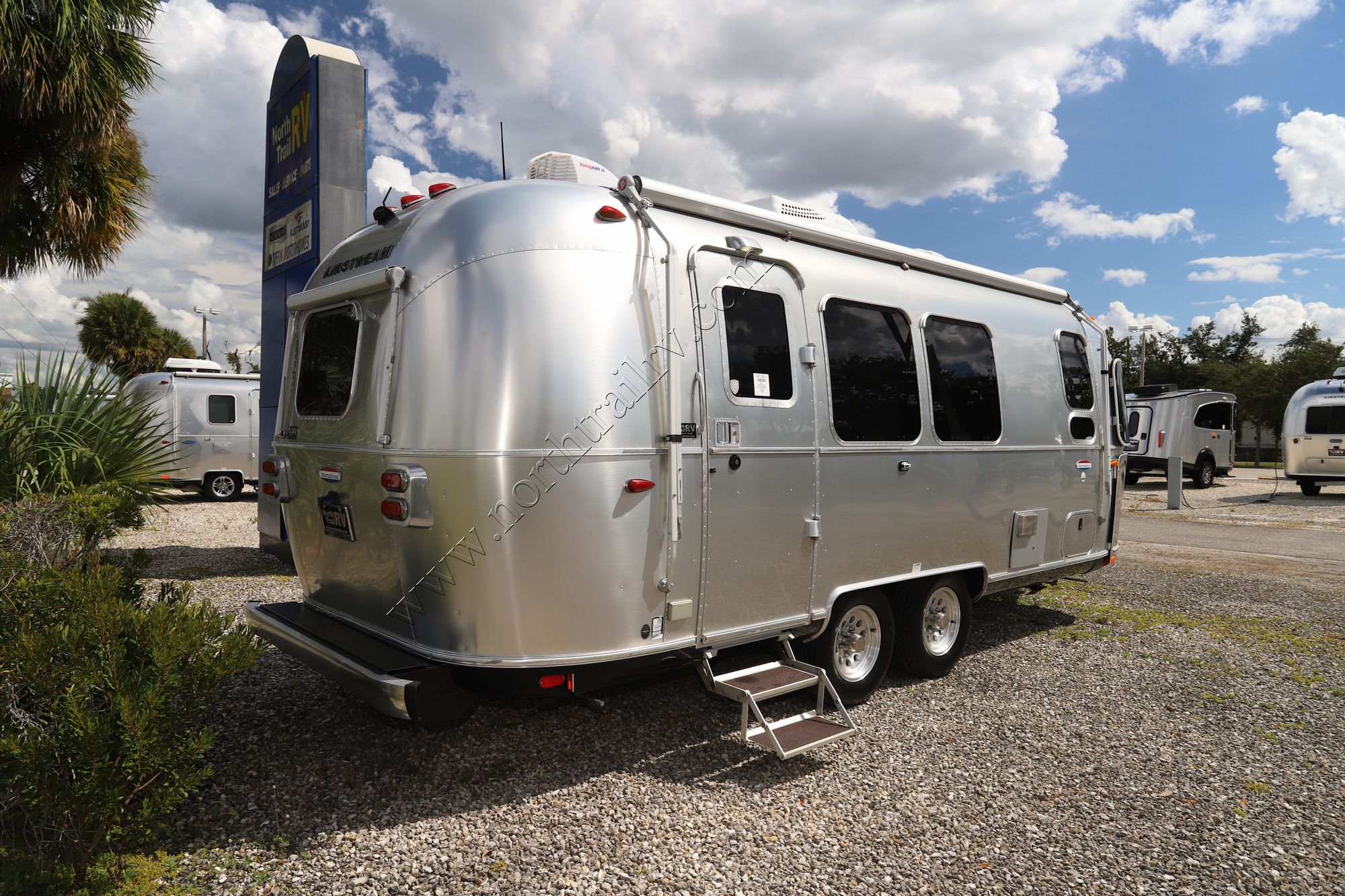 Used 2017 Airstream Intl Serenity 23FB Travel Trailer  For Sale
