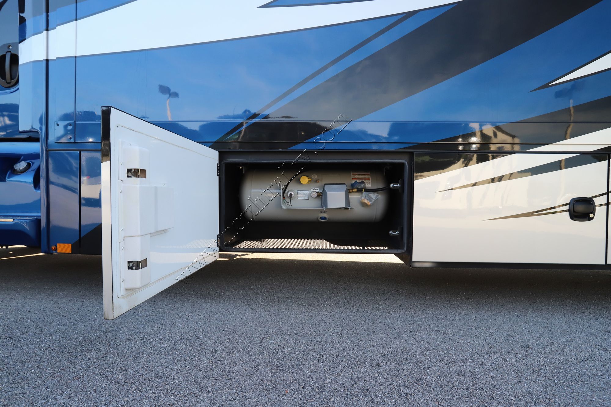 Used 2019 Renegade Rv Verona 36VSB Super C  For Sale