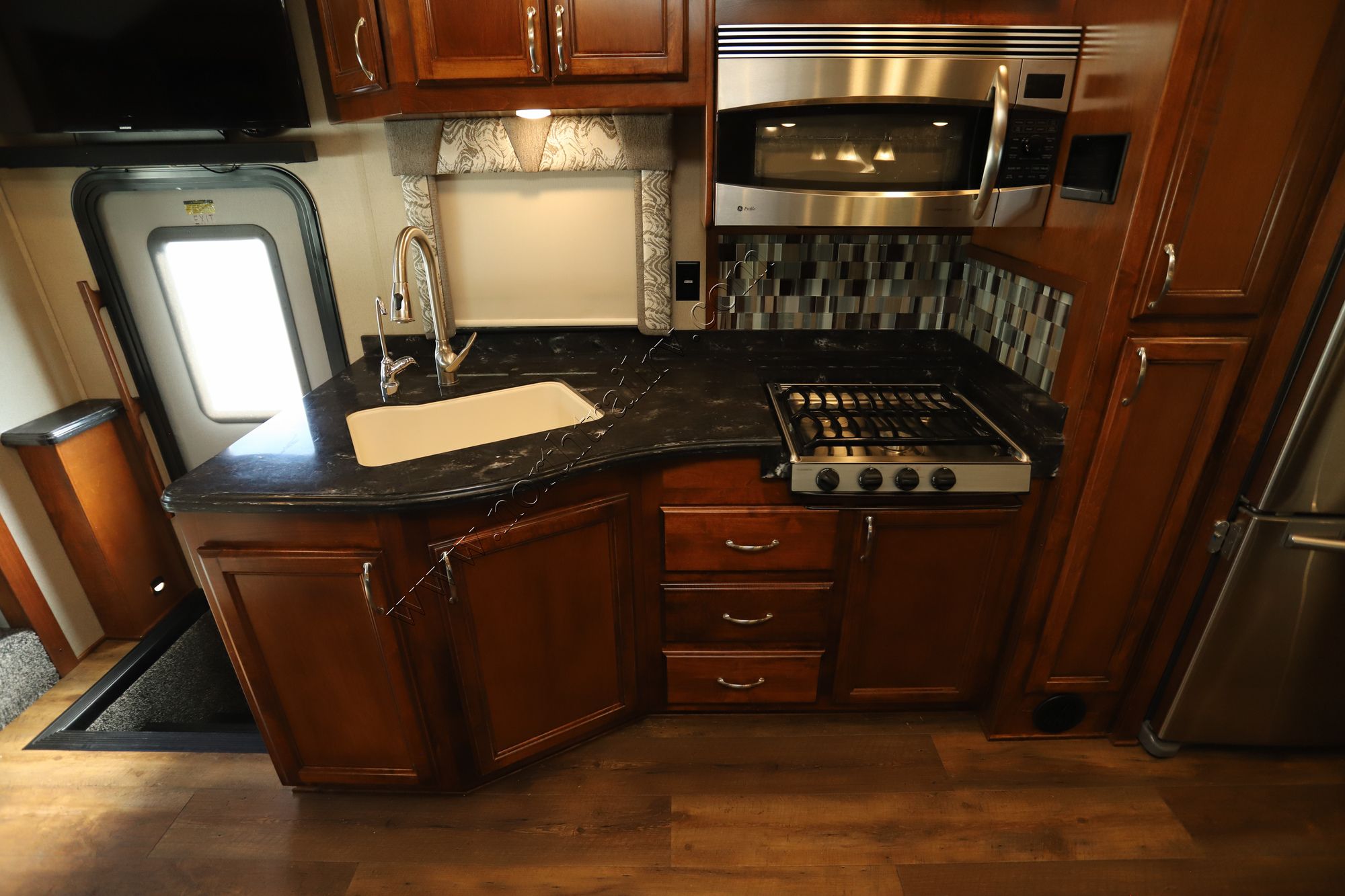 Used 2019 Renegade Rv Verona 36VSB Super C  For Sale