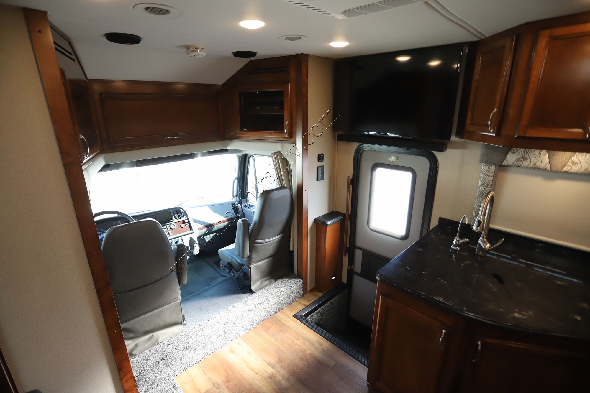 Used 2019 Renegade Rv Verona 36VSB Super C  For Sale