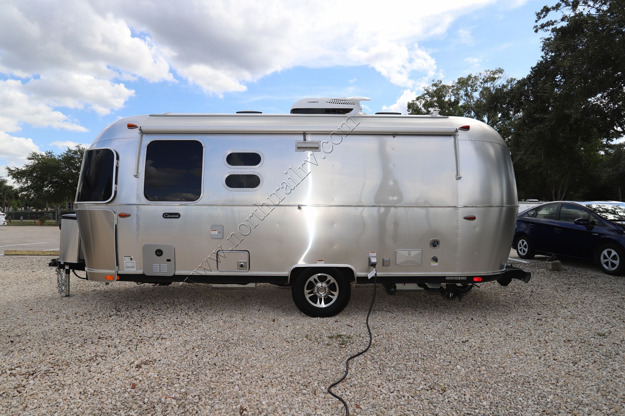 New 2022 Airstream Caravel 22FB Travel Trailer  For Sale