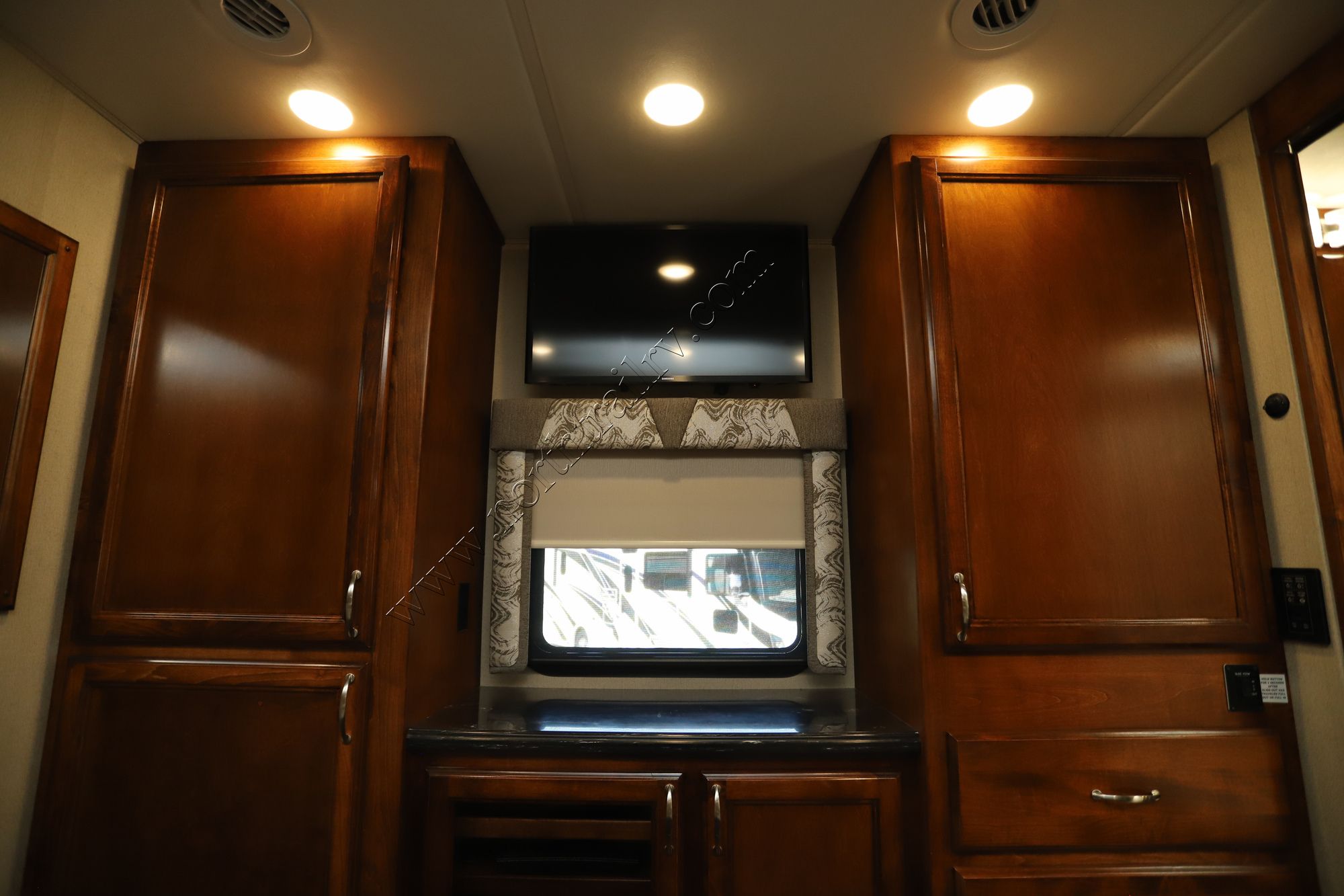 Used 2019 Renegade Rv Verona 36VSB Super C  For Sale
