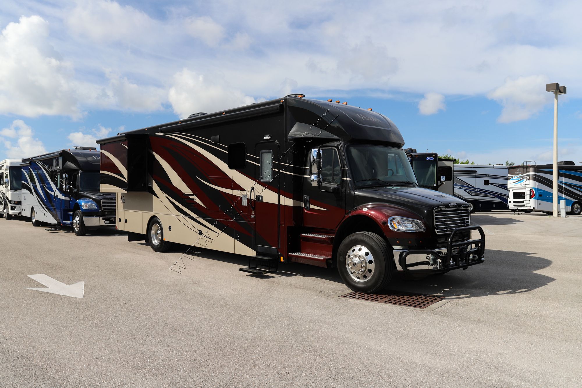 Used 2019 Renegade Rv Verona 36VSB Super C  For Sale