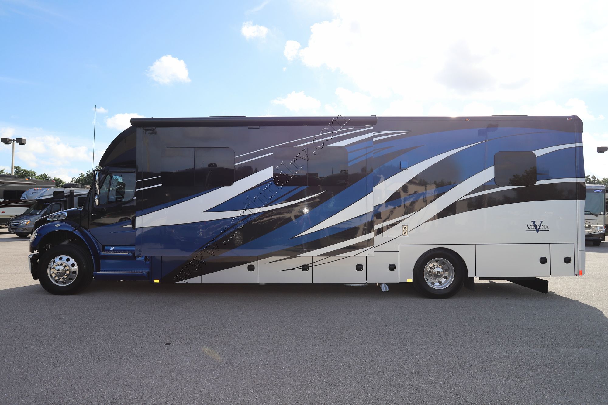 Used 2019 Renegade Rv Verona 36VSB Super C  For Sale