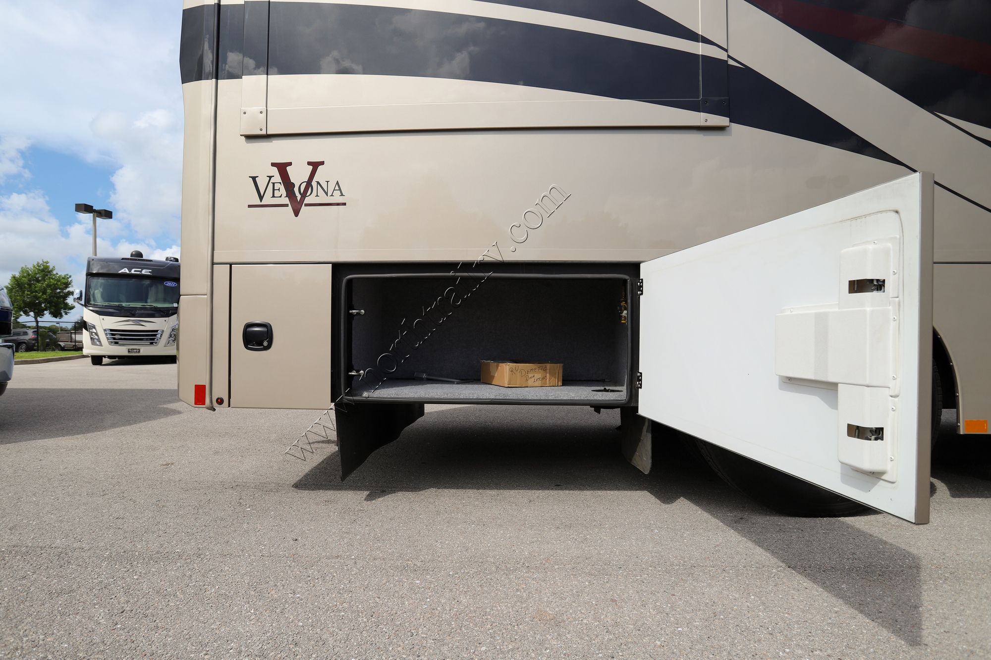 Used 2019 Renegade Rv Verona 36VSB Super C  For Sale