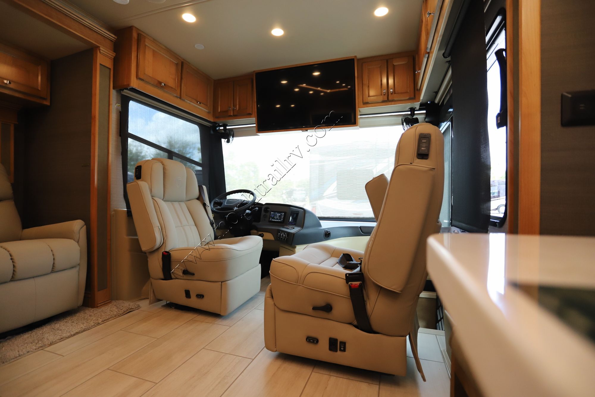 New 2022 Tiffin Motor Homes Allegro Red 33AA Class A  For Sale