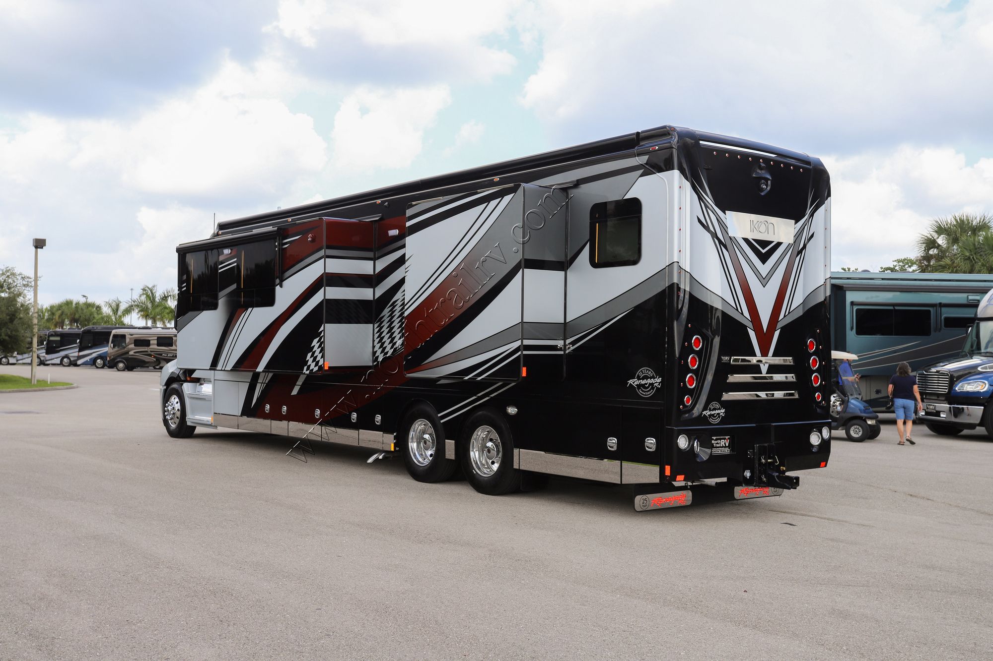 New 2022 Renegade Rv Ikon i4534RX Super C  For Sale