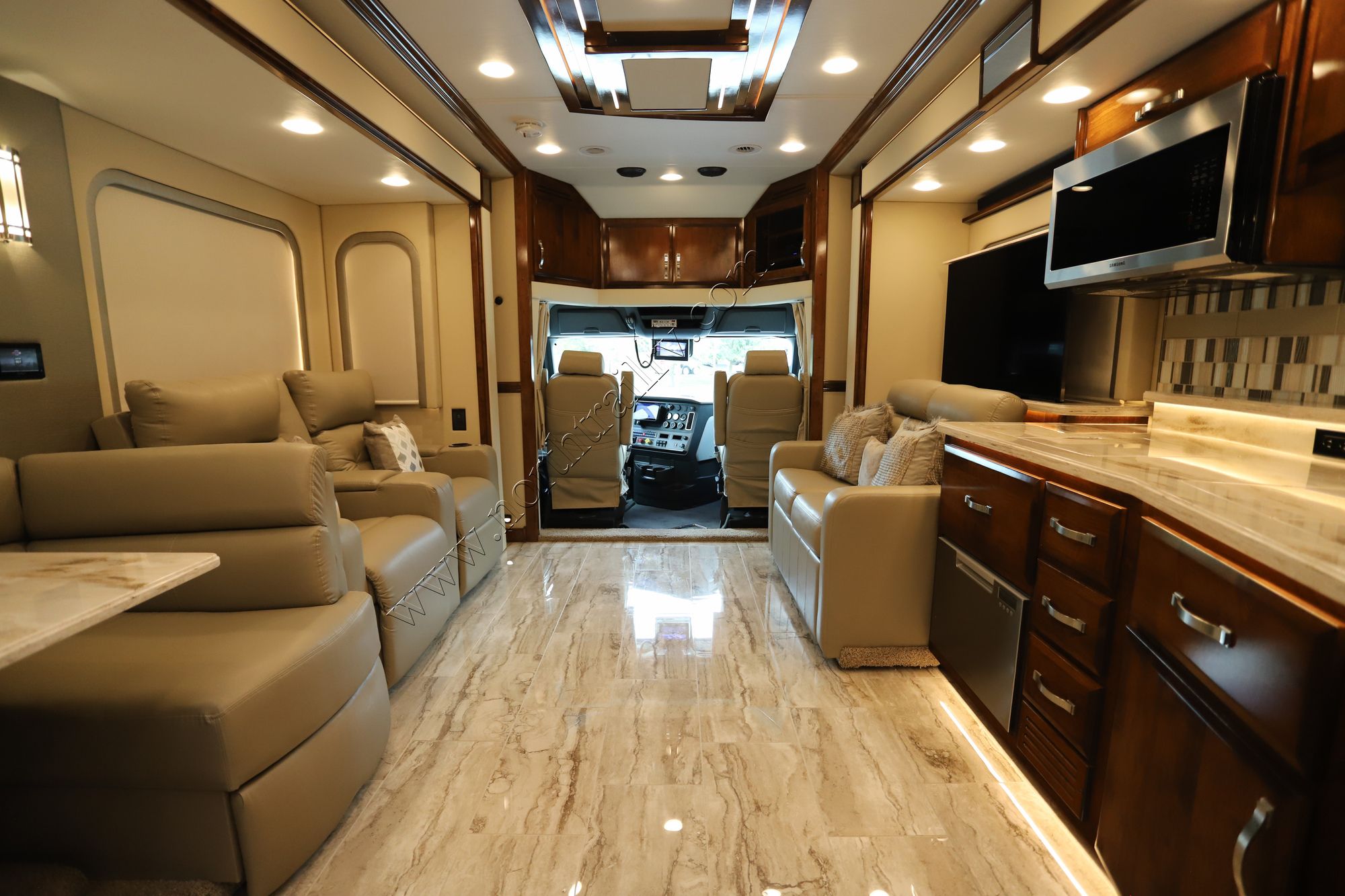 New 2022 Renegade Rv Ikon i4534RX Super C  For Sale