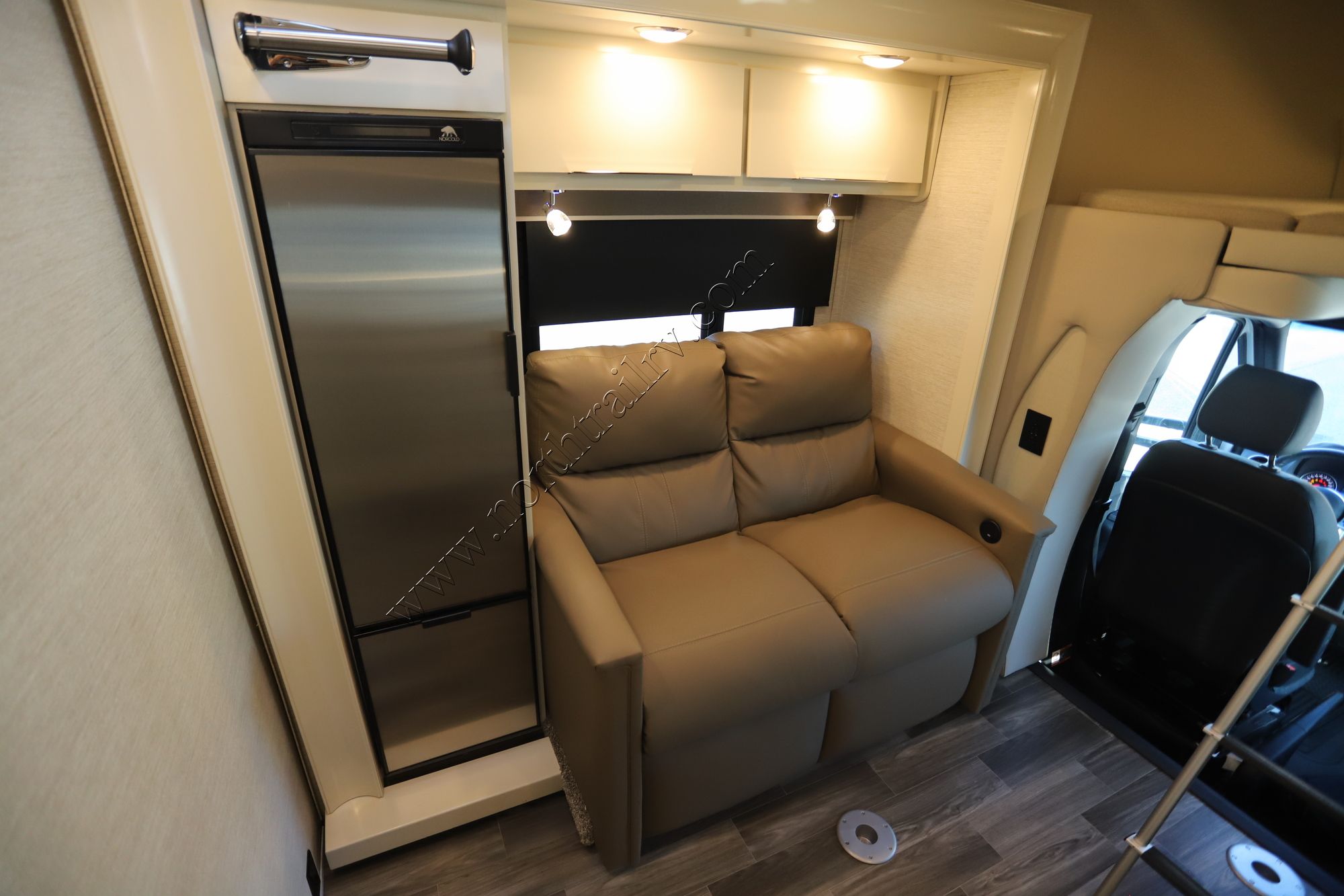 Used 2021 Tiffin Motor Homes Wayfarer 25LW Class C  For Sale