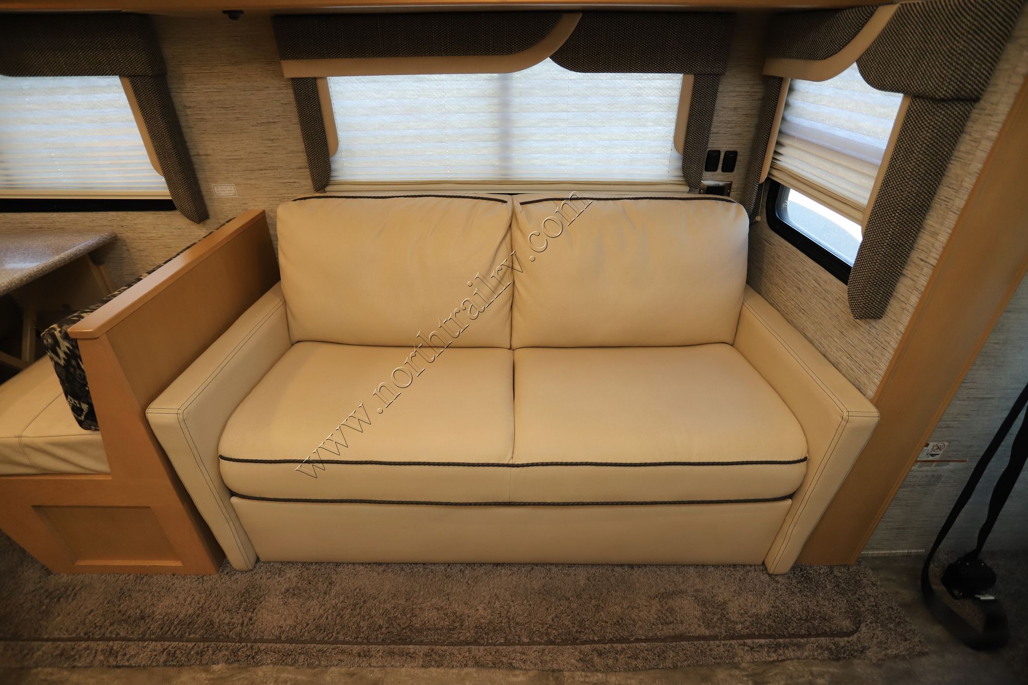 Used 2019 Newmar Bay Star Sport 2702 Class A  For Sale