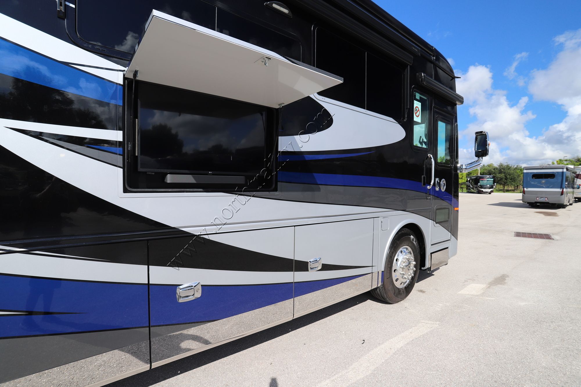 New 2022 Tiffin Motor Homes Allegro Bus 40IP Class A  For Sale