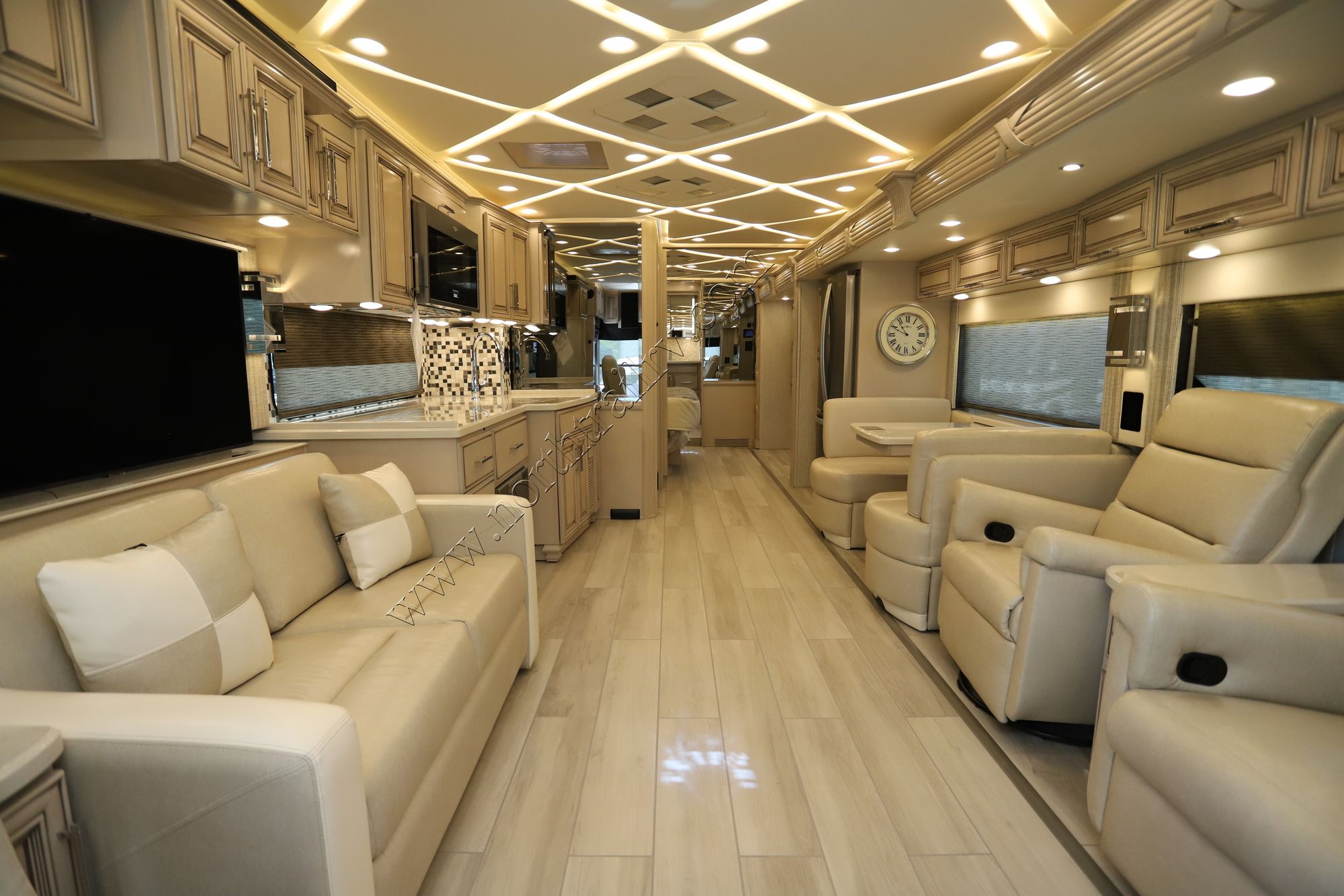 New 2022 Newmar Mountain Aire 4118 Class A  For Sale