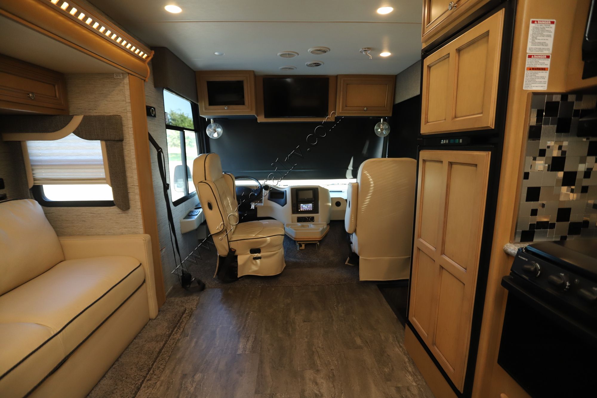 Used 2019 Newmar Bay Star Sport 2702 Class A  For Sale