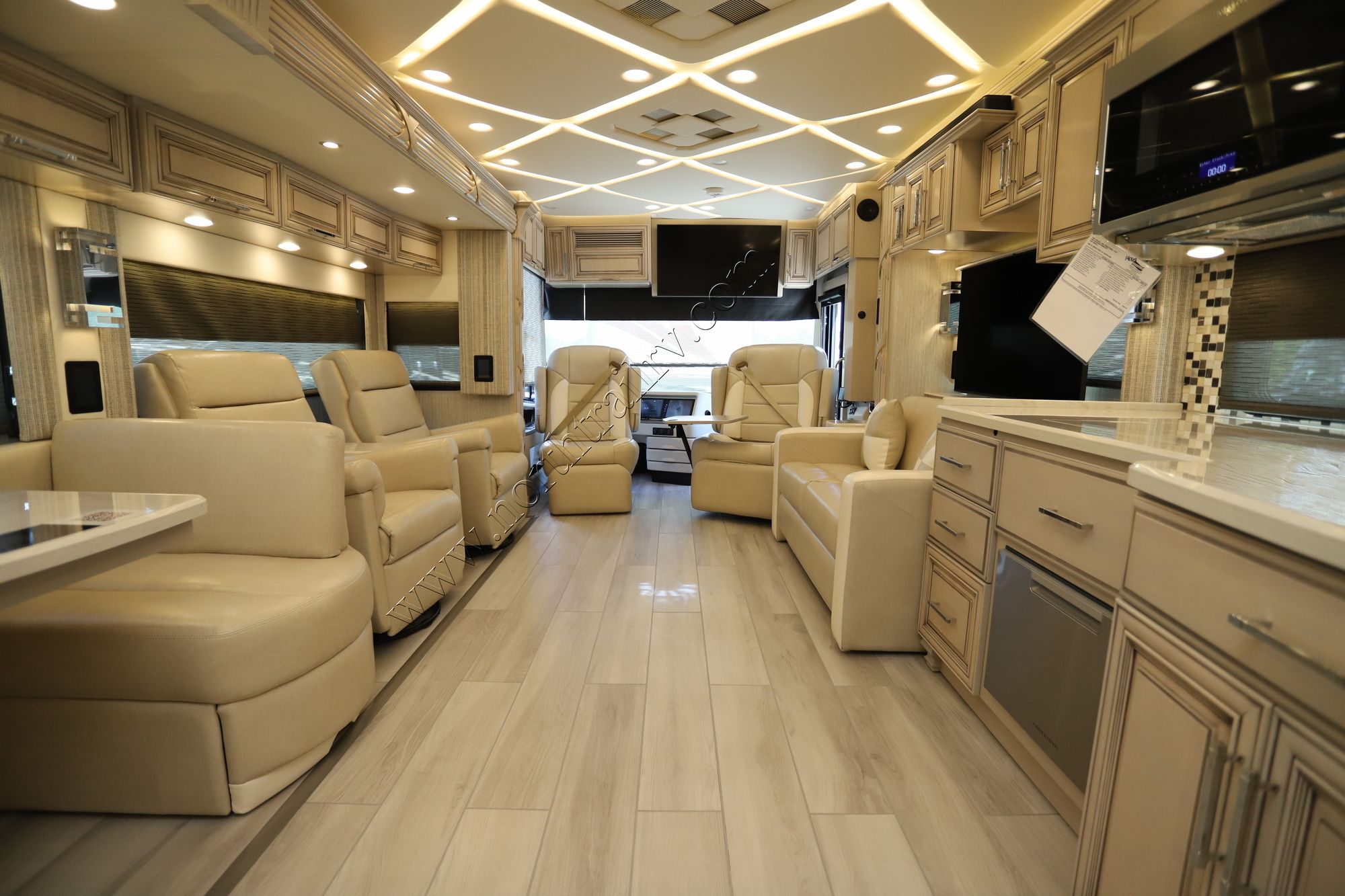 New 2022 Newmar Mountain Aire 4118 Class A  For Sale