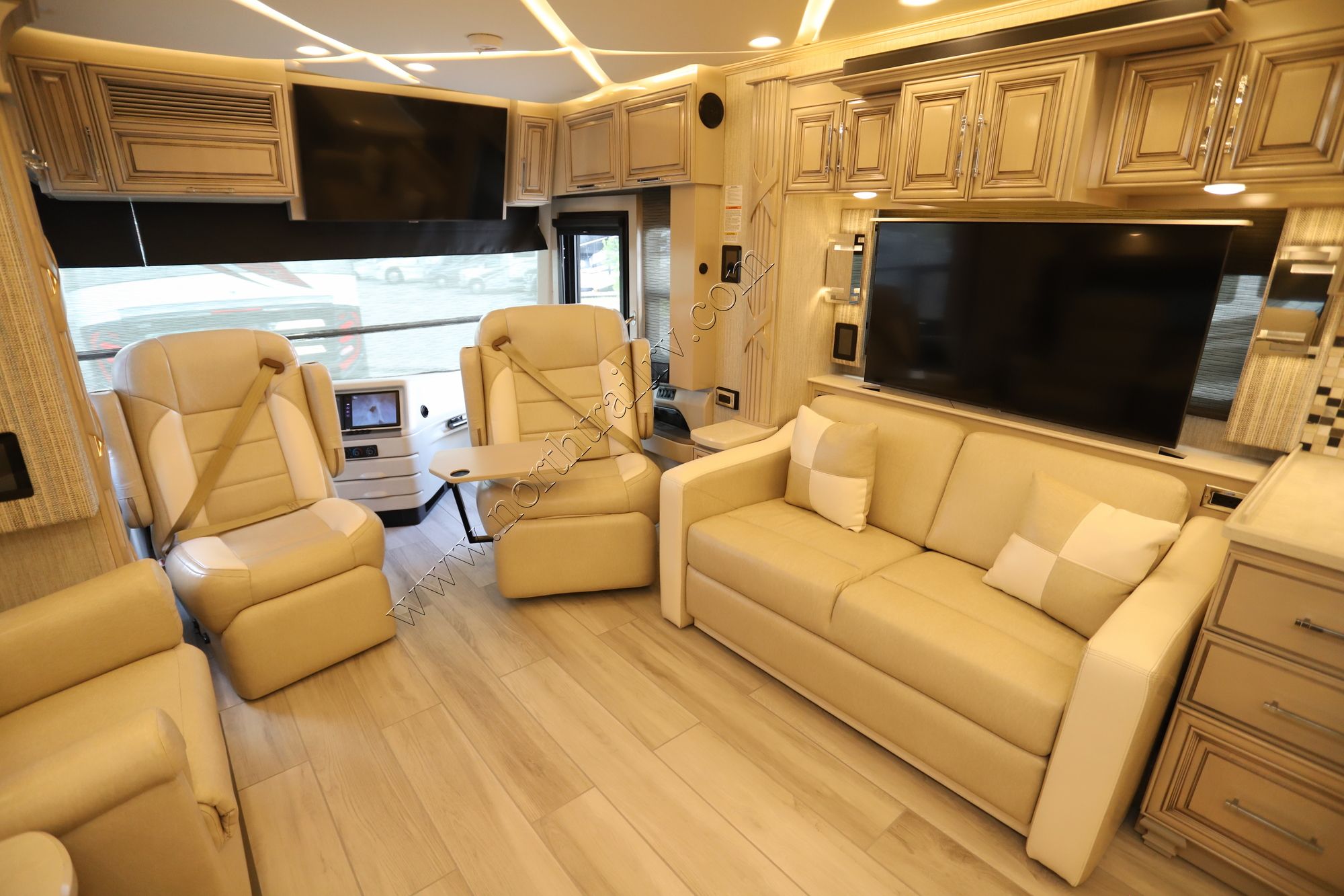 New 2022 Newmar Mountain Aire 4118 Class A  For Sale
