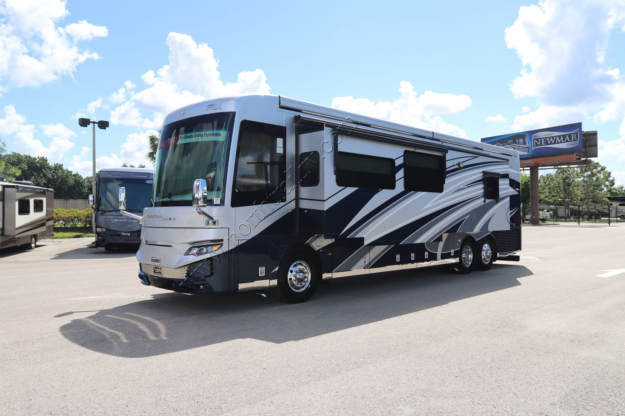 New 2022 Newmar Mountain Aire 4118 Class A  For Sale