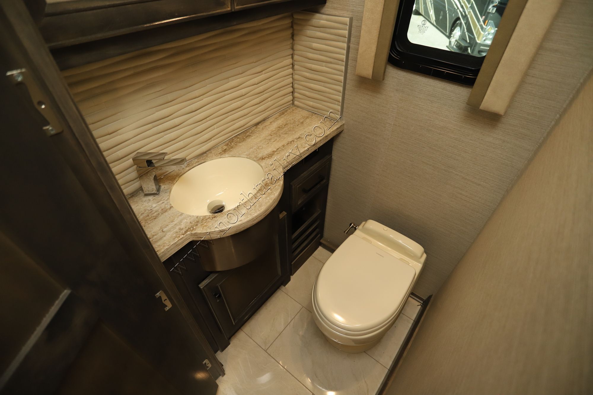 New 2022 Tiffin Motor Homes Allegro Bus 40IP Class A  For Sale