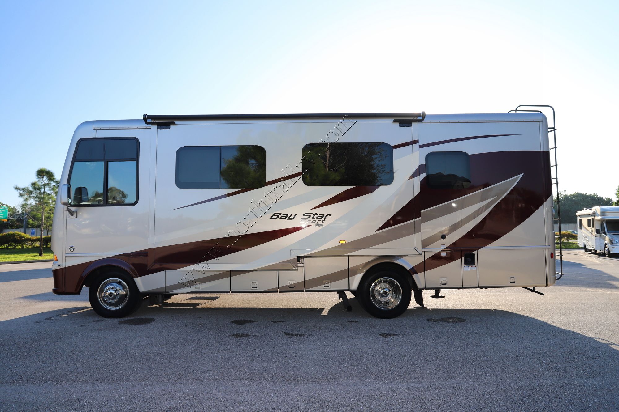 Used 2019 Newmar Bay Star Sport 2702 Class A  For Sale